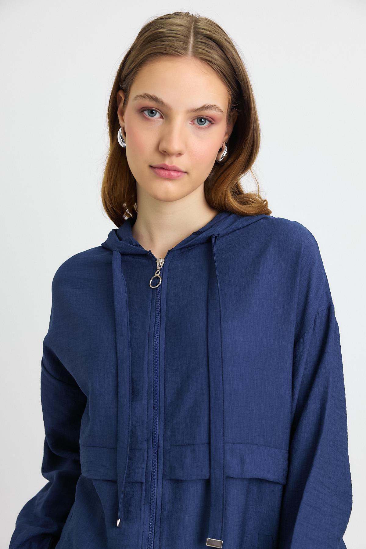 4472A Kapüşonlu Cepli Kap Laci - 4