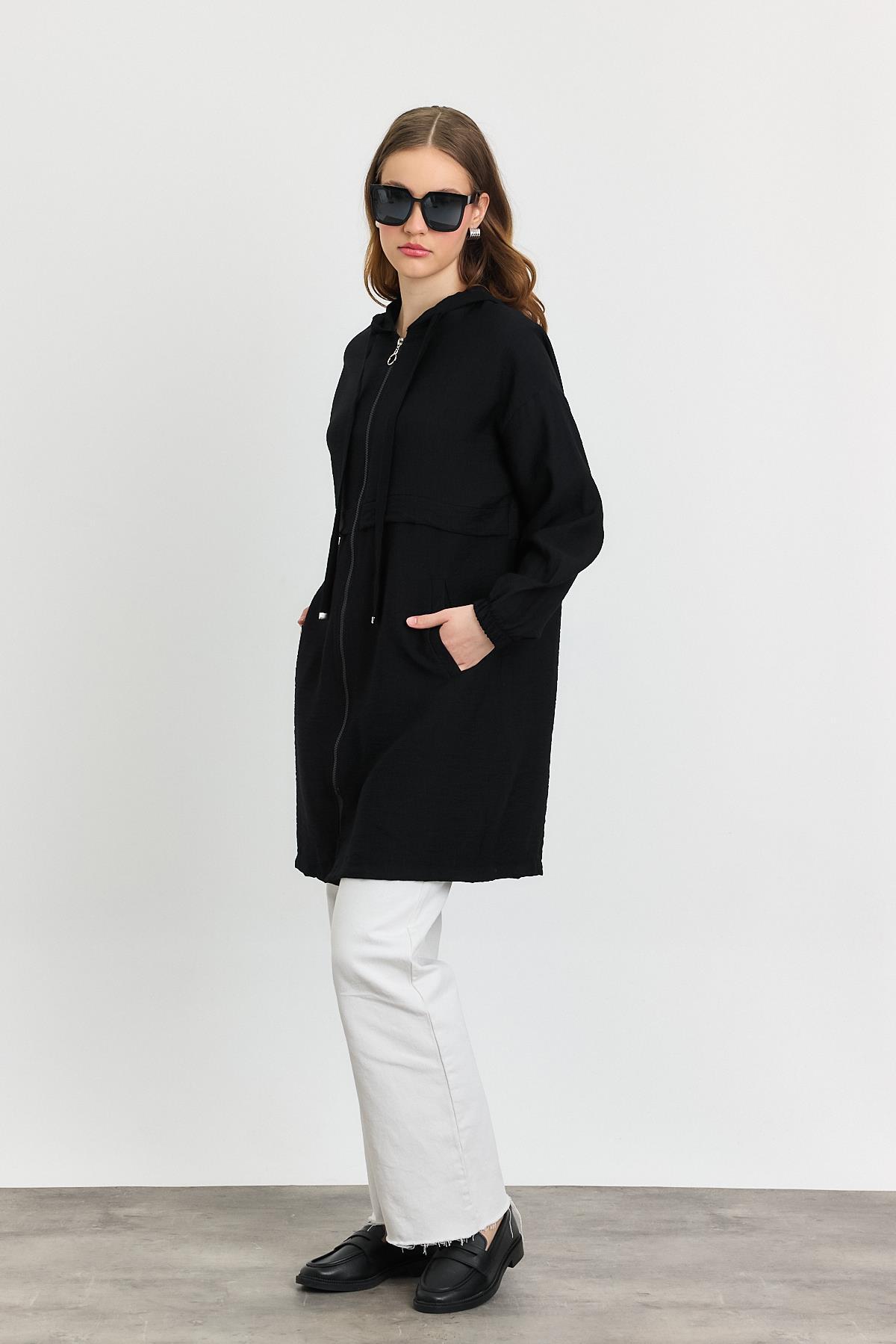 Siyah Kapüşonlu Cepli Kap 4472A - 6
