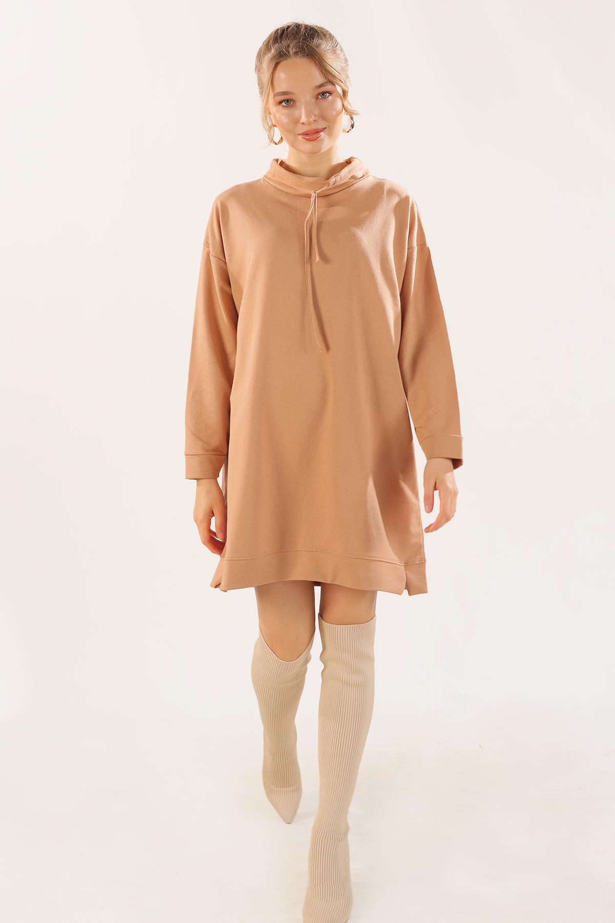 7383 Yaka Bağcık Sweat Tunik Bisküvi - 1