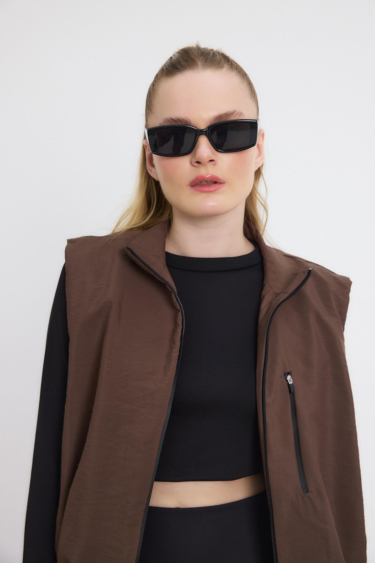 Kahve Yan Cepli Sıfır Kol Yelek 4523A - 6