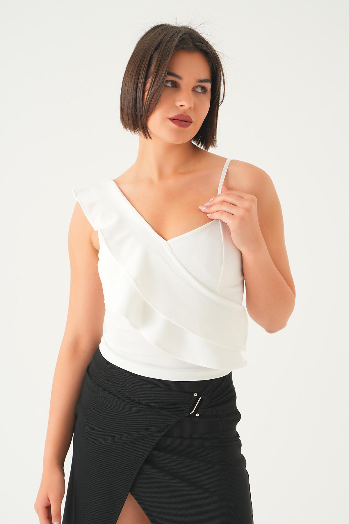 Beyaz Fırfır Detay Bluz 4986 - 3