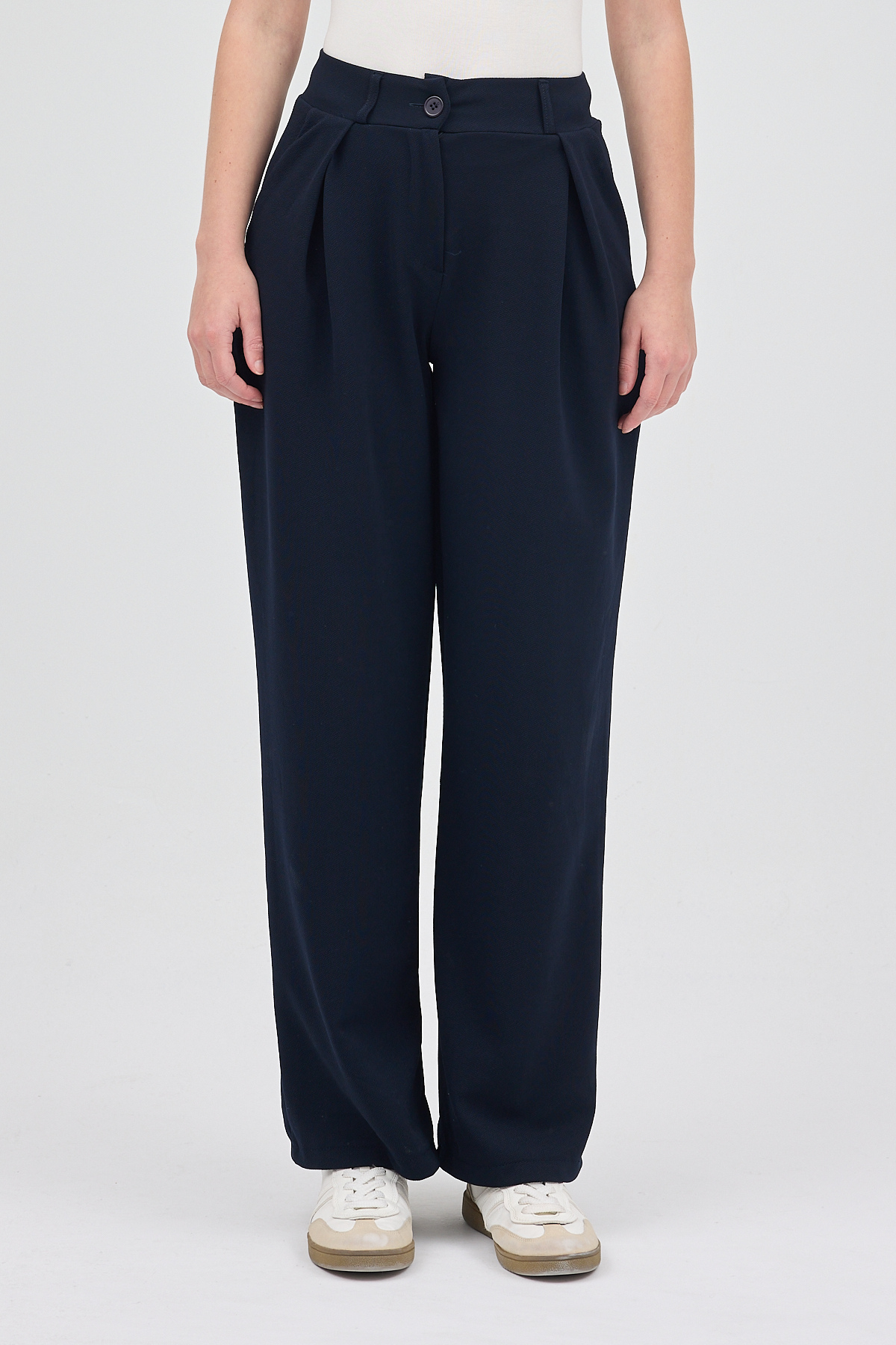 Laci Tek Düğmeli Pensli Kadın Pantolon 5011 - RAYS (1)