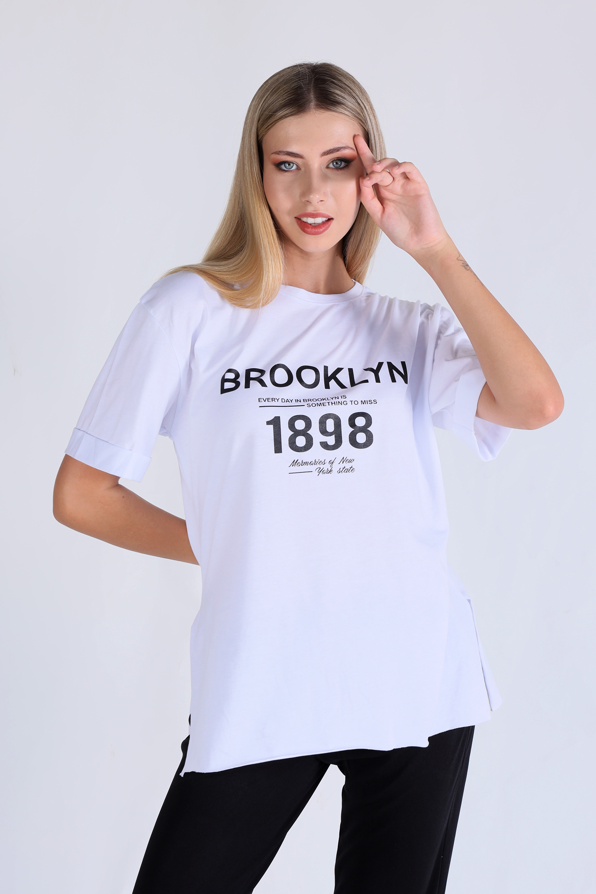 Beyaz Brooklyn Baskı Oversize Tişört 5129 - 2