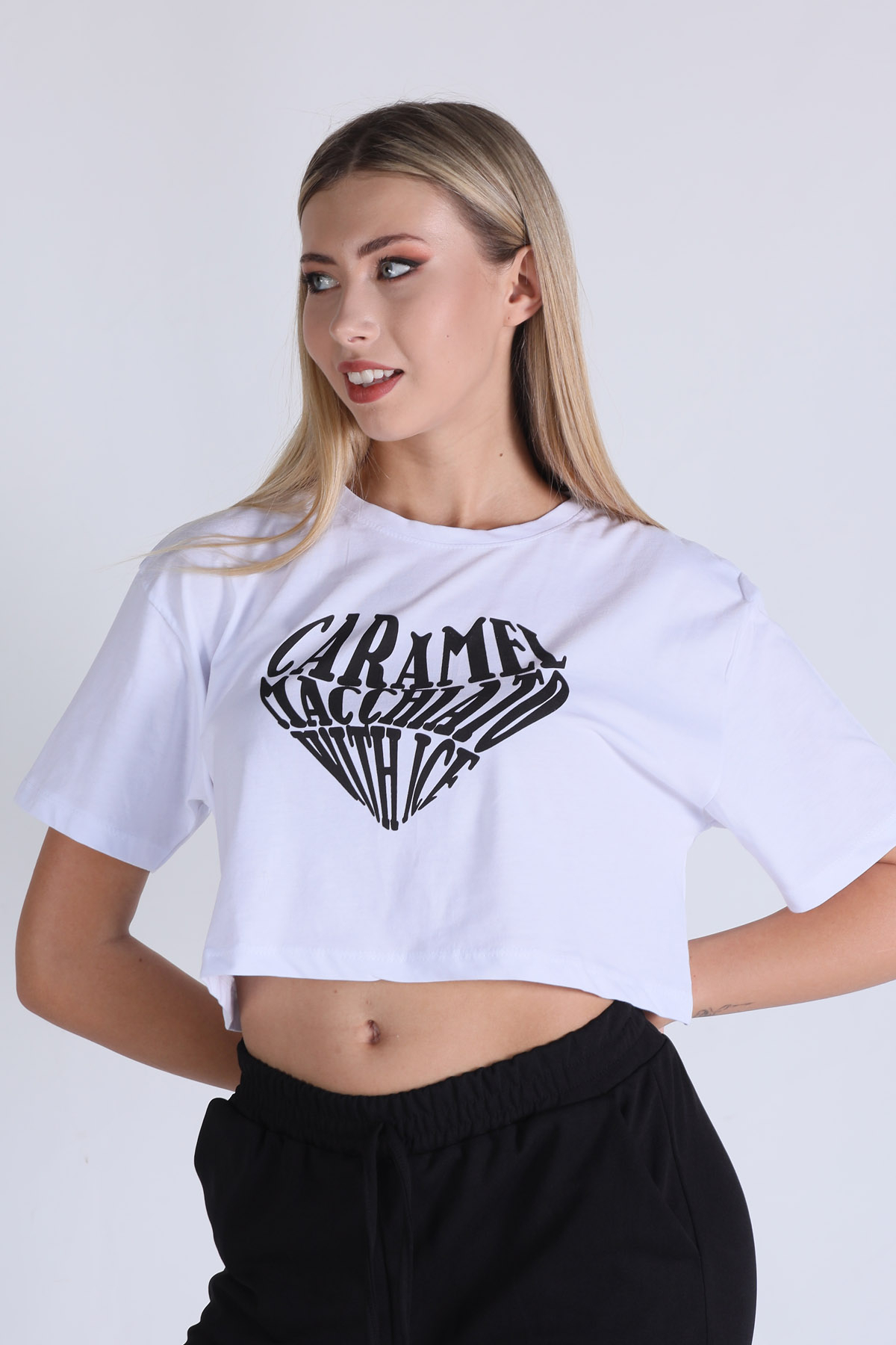 Beyaz Caramel Baskı Crop Tişört 5164 - 1
