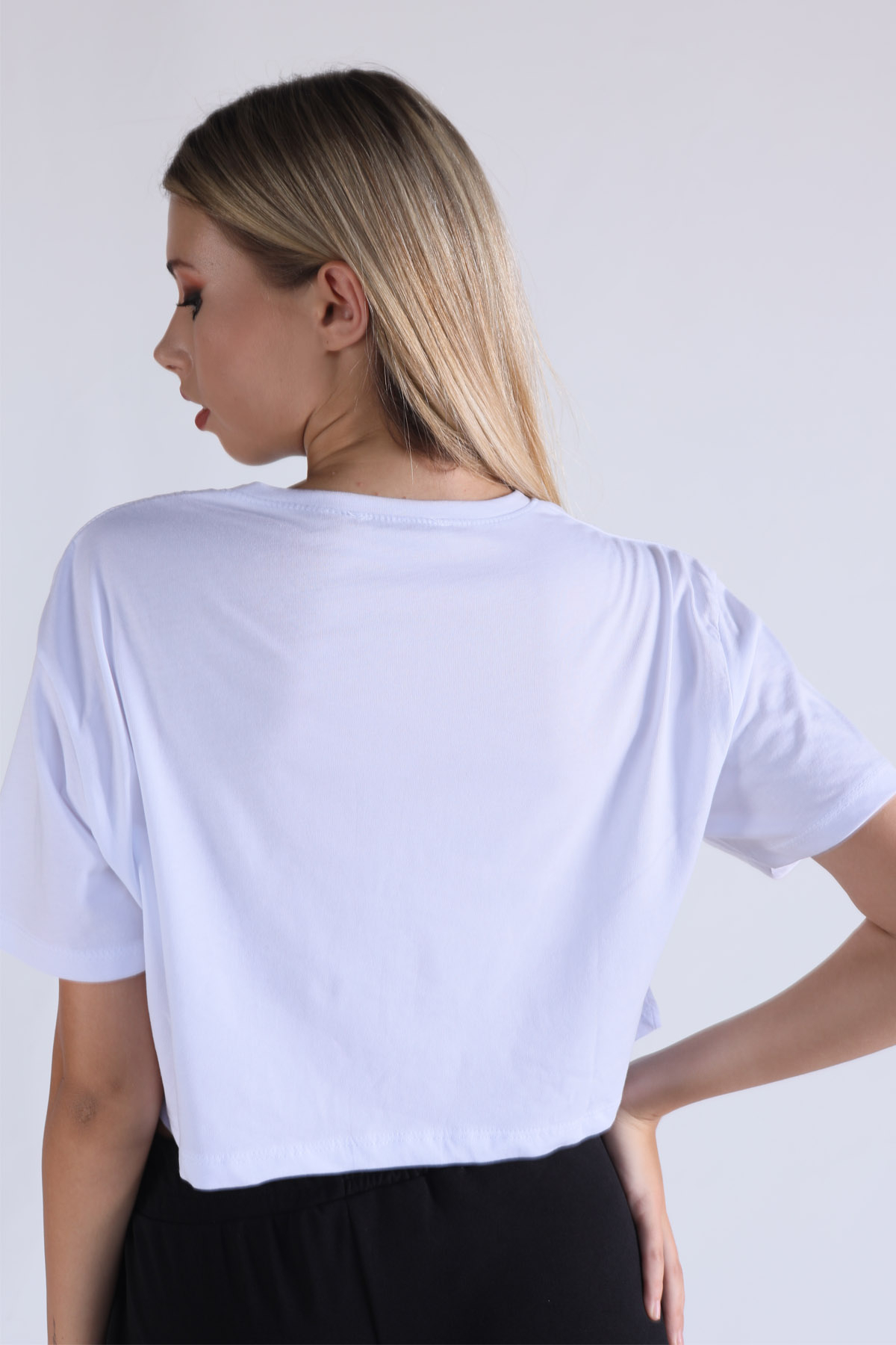 Beyaz Caramel Baskı Crop Tişört 5164 - 3