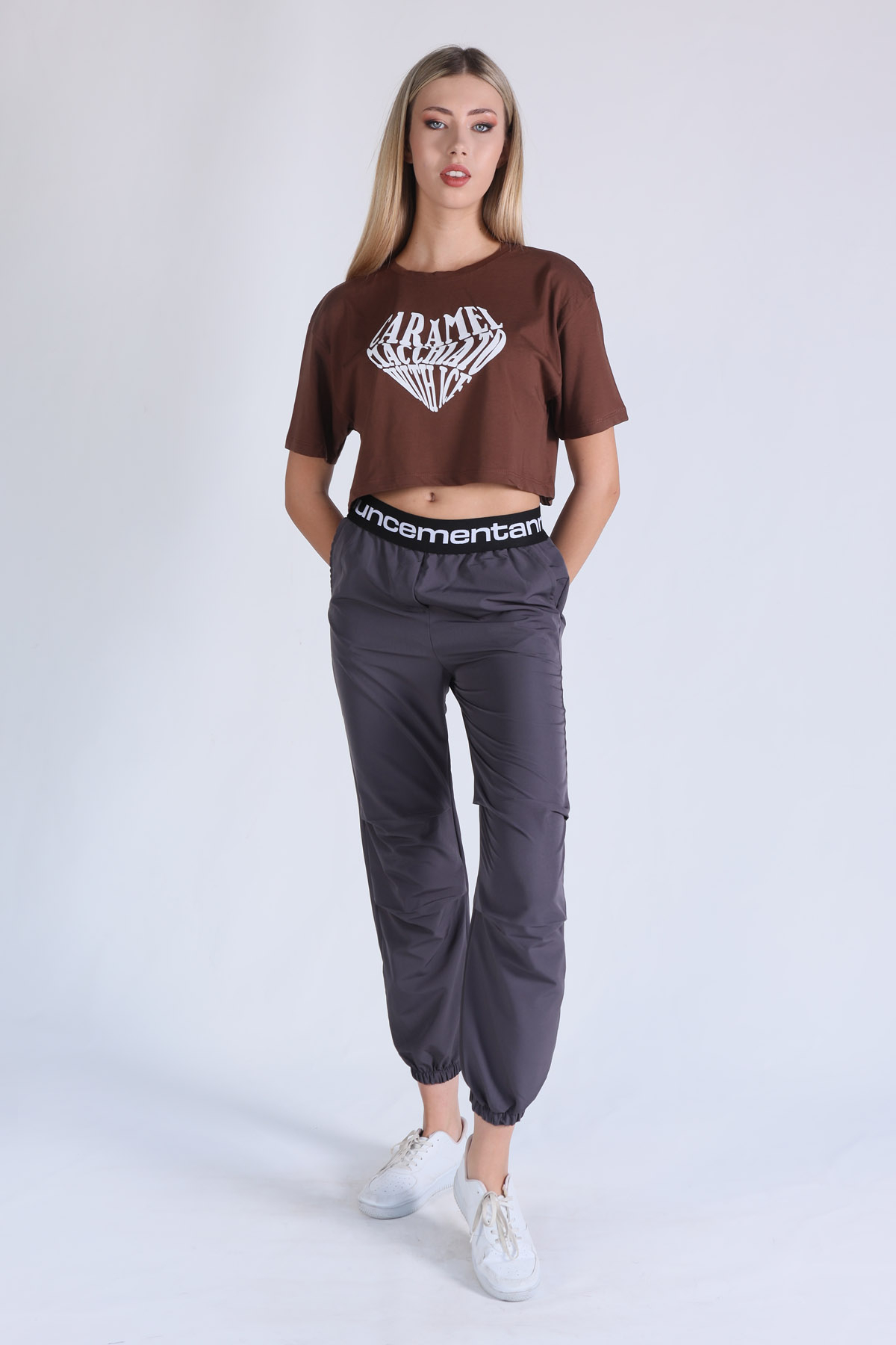 Kahve Caramel Baskı Crop Tişört 5164 - 3