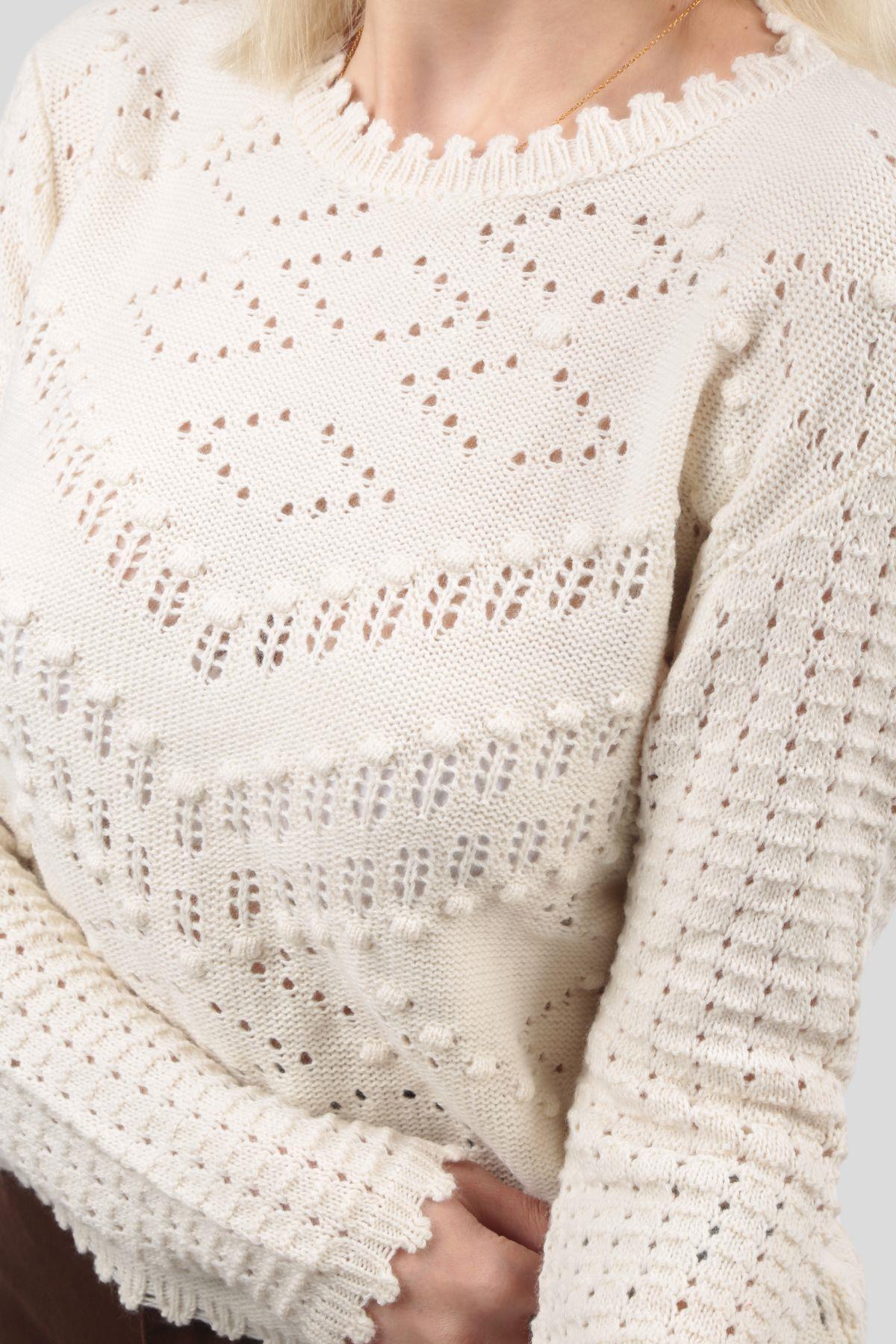 5164 Yaka Detay İşlemeli Kazak Bej - 4