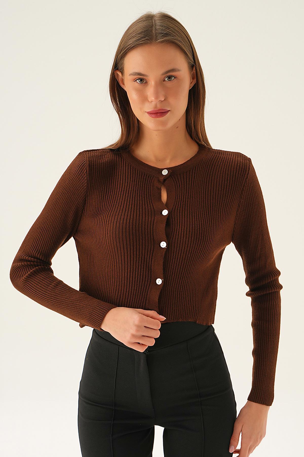 5278 Önü Düğmeli Bluz Acı Kahve - 3