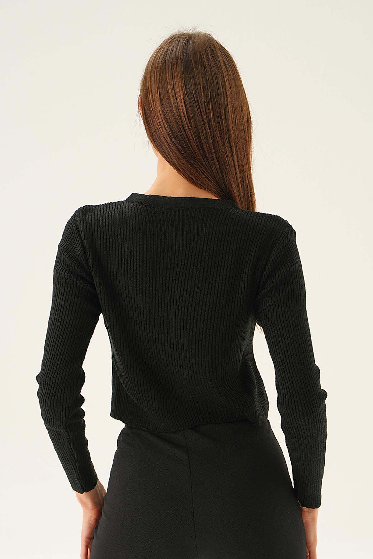 Siyah Önü Düğmeli Bluz 5278 - 5