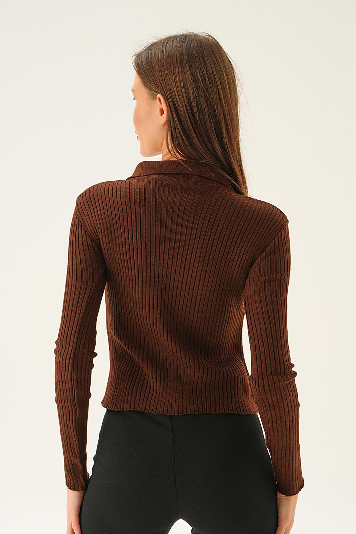 5287 Polo Yaka Düğmeli Bluz Kahve - 6