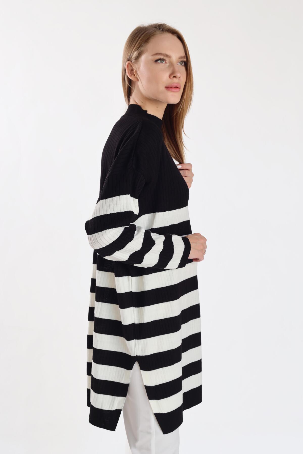 Siyah Çizgili Triko Tunik 5330 - 3