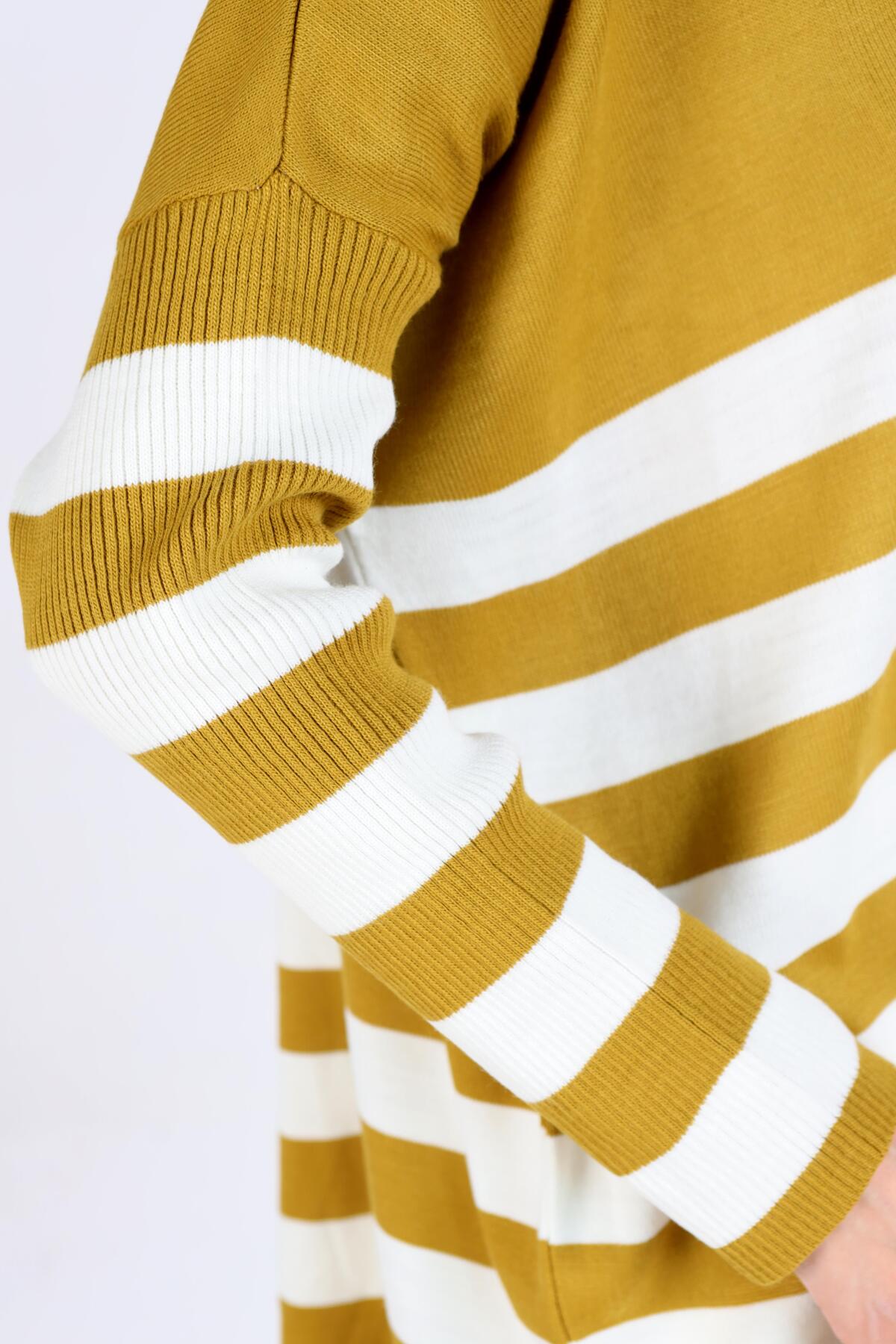 5340 Polo Yaka Çizgili Tunik Yağ Yeşili - 5