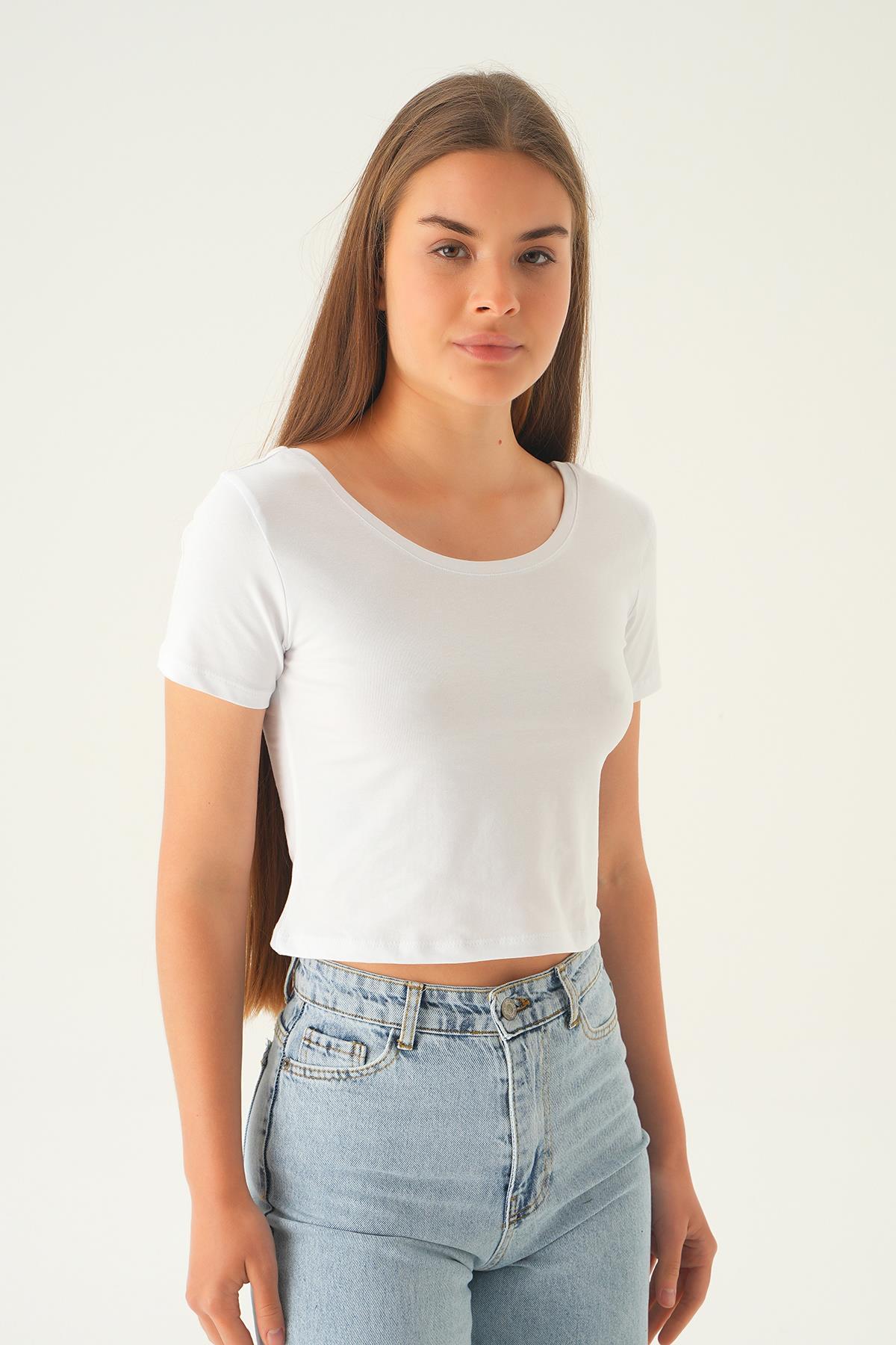 Beyaz Ön Arka U Yaka Kısa Tişört 537 - 4