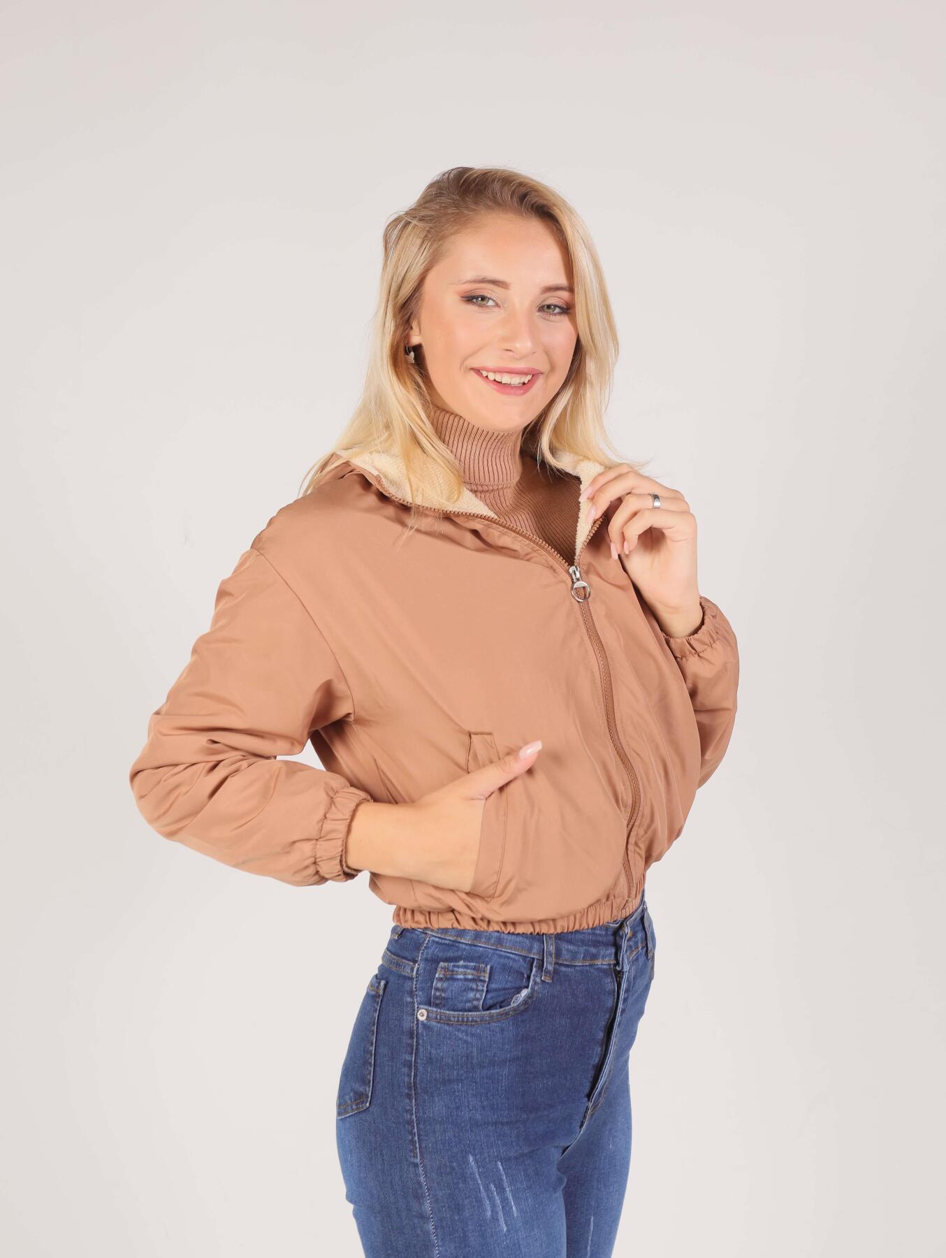 Taba İçi Kürklü Kapüşonlu Kısa Ceket 591 - 1