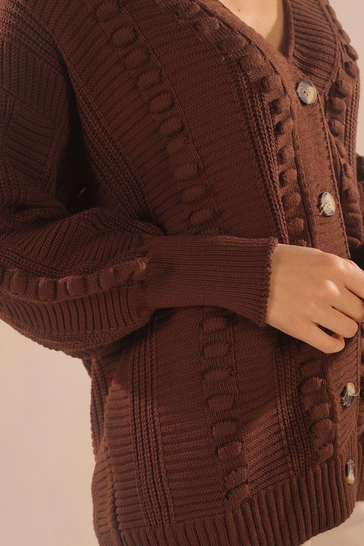 6002 Düğmeli Balon Kol Hırka Kahve - 3