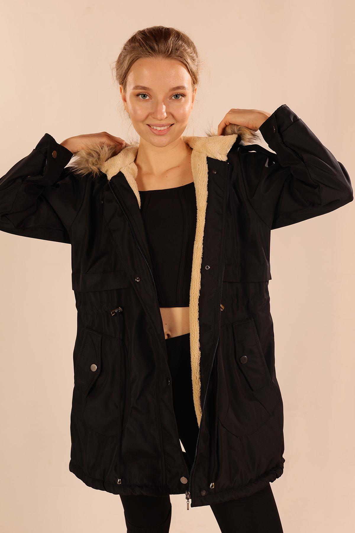 60045 İçi Kürklü Kapüşonlu Mont Siyah - 2