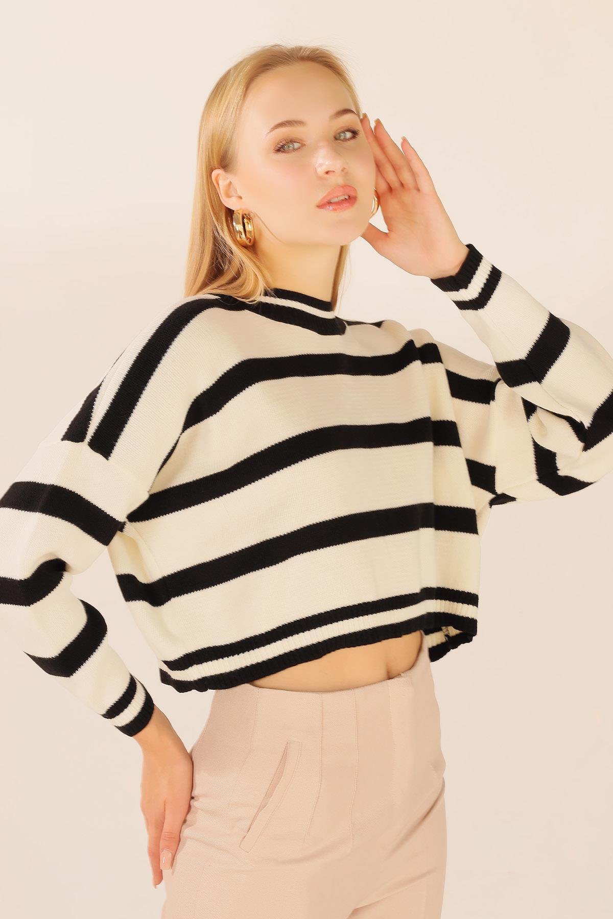 6016 Bisiklet Yaka Kazak Siyah - 3