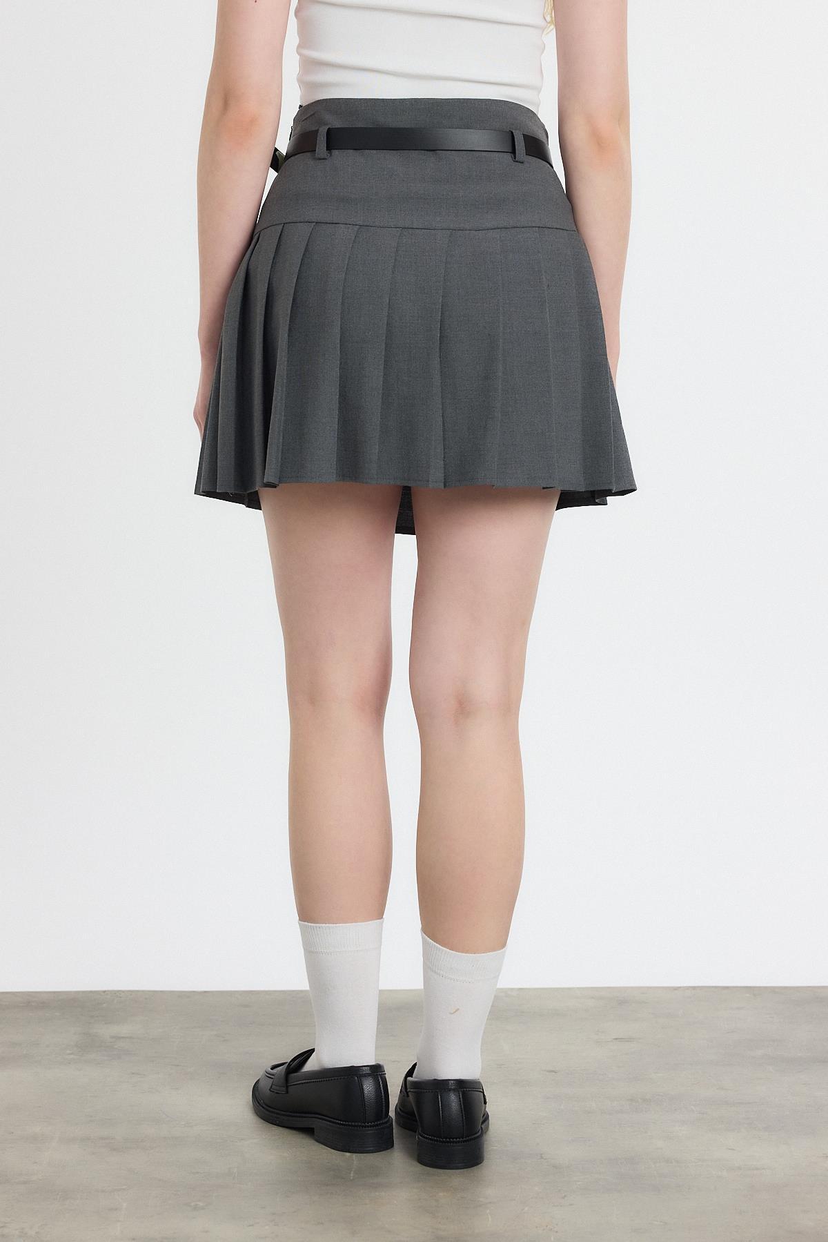 Gri Yazı Kemerli Şortlu Etek 6024 - 5