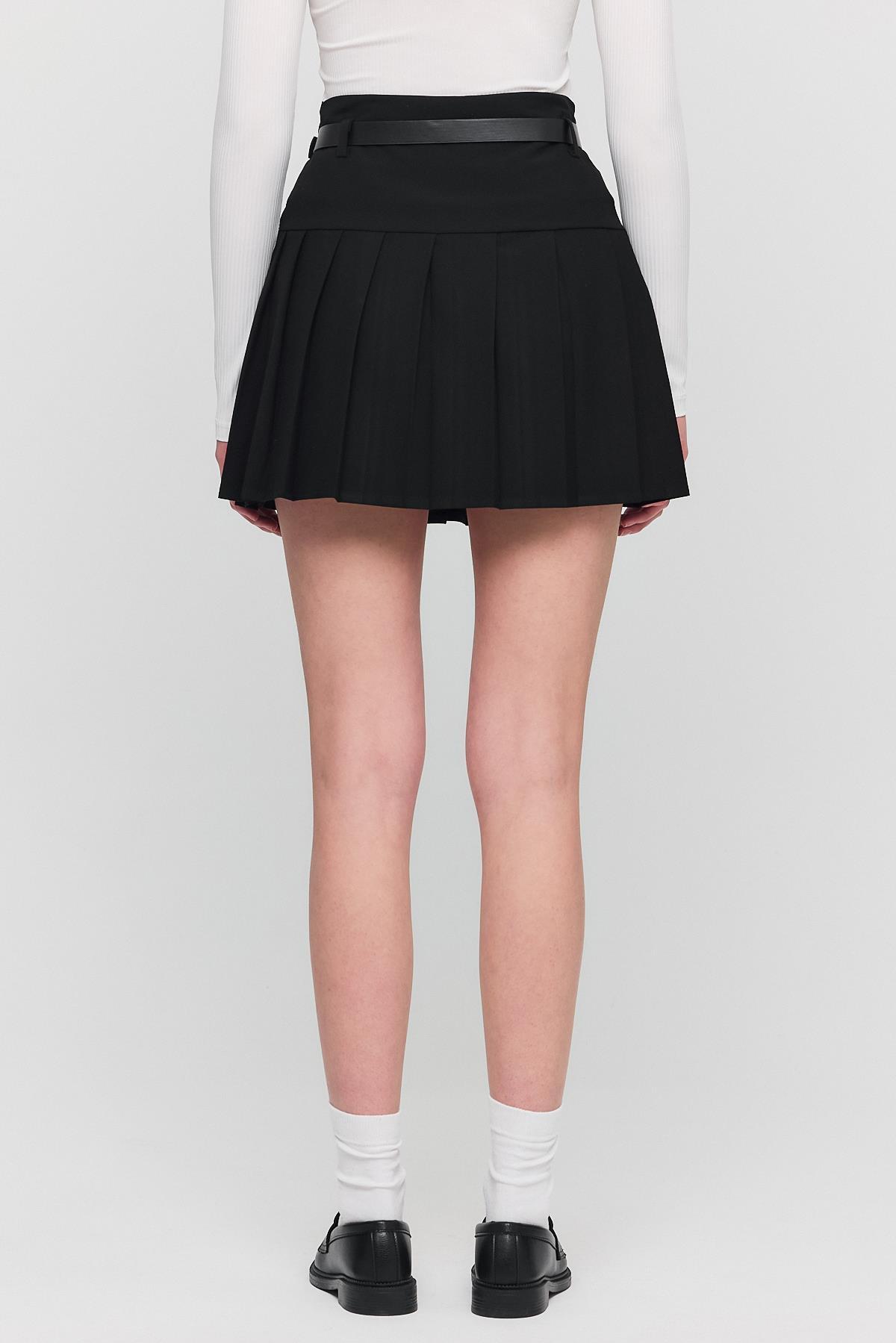 6024 Yazı Kemerli Şortlu Etek Siyah - 5