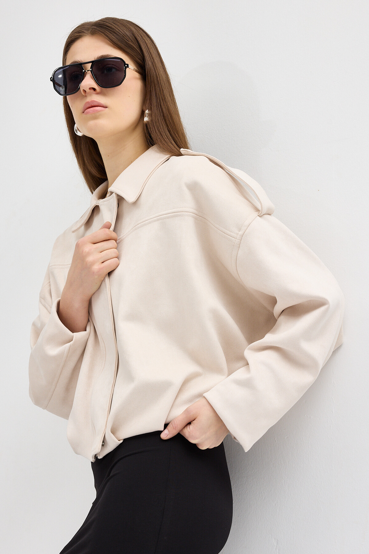 Açık Bej Süet Görünümlü Bel Lastikli Gömlek Yaka Kadın Ceket 60538 - RAYS (1)