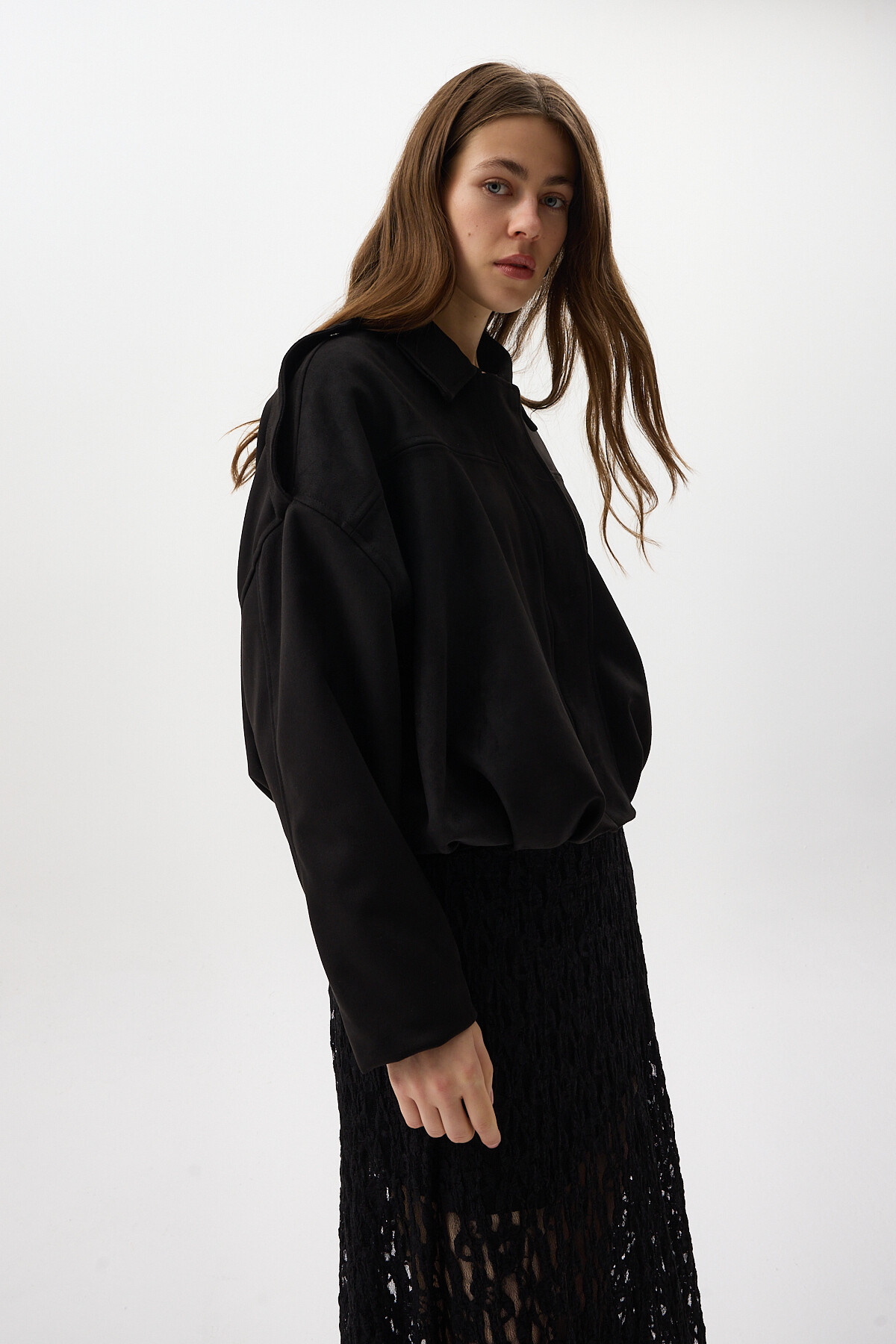 Siyah Süet Görünümlü Bel Lastikli Gömlek Yaka Kadın Ceket 60538 - RAYS (1)