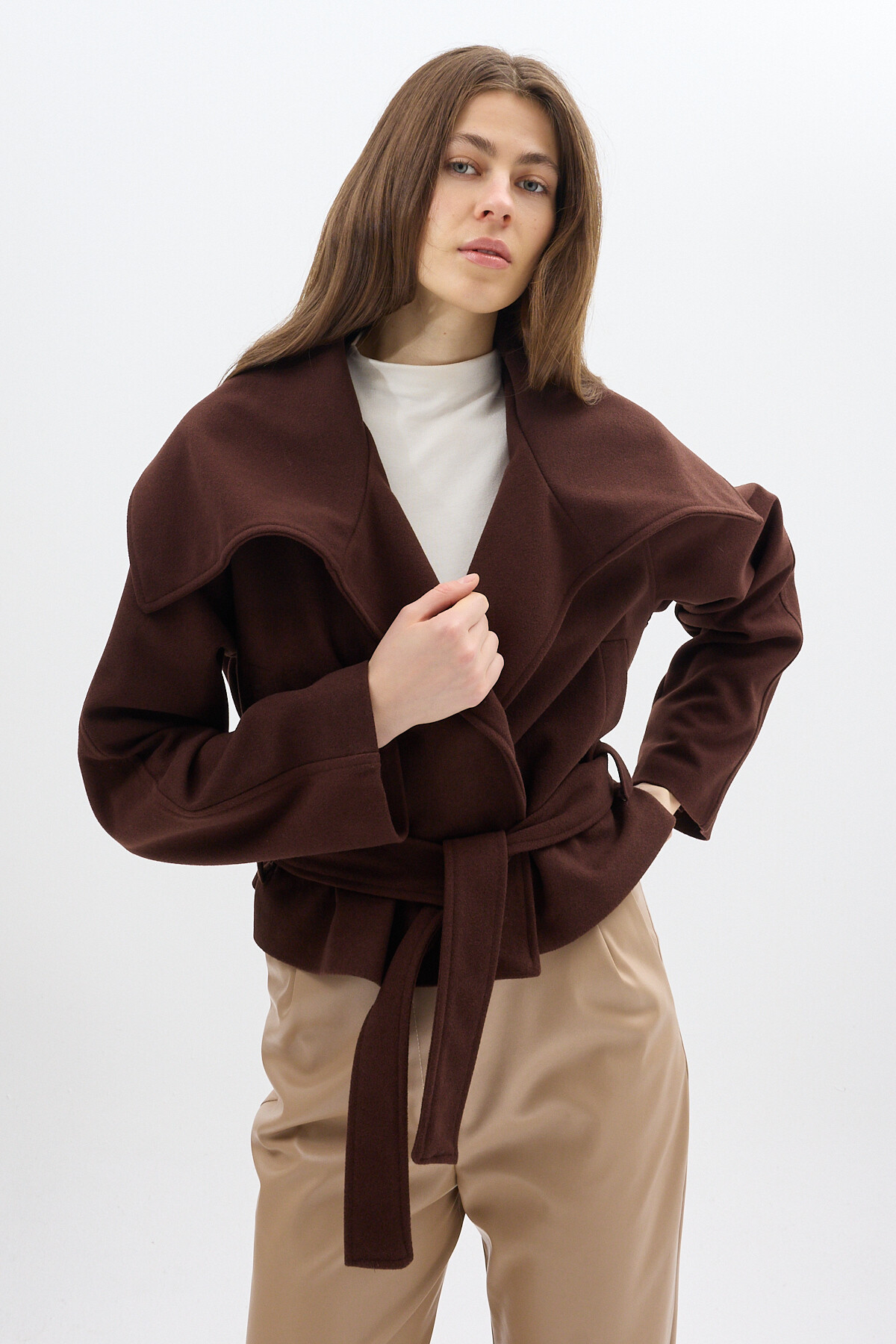 Acı Kahve Geniş Dökümlü Yaka Kuşaklı Kısa Kadın Kaban 60566 - 6