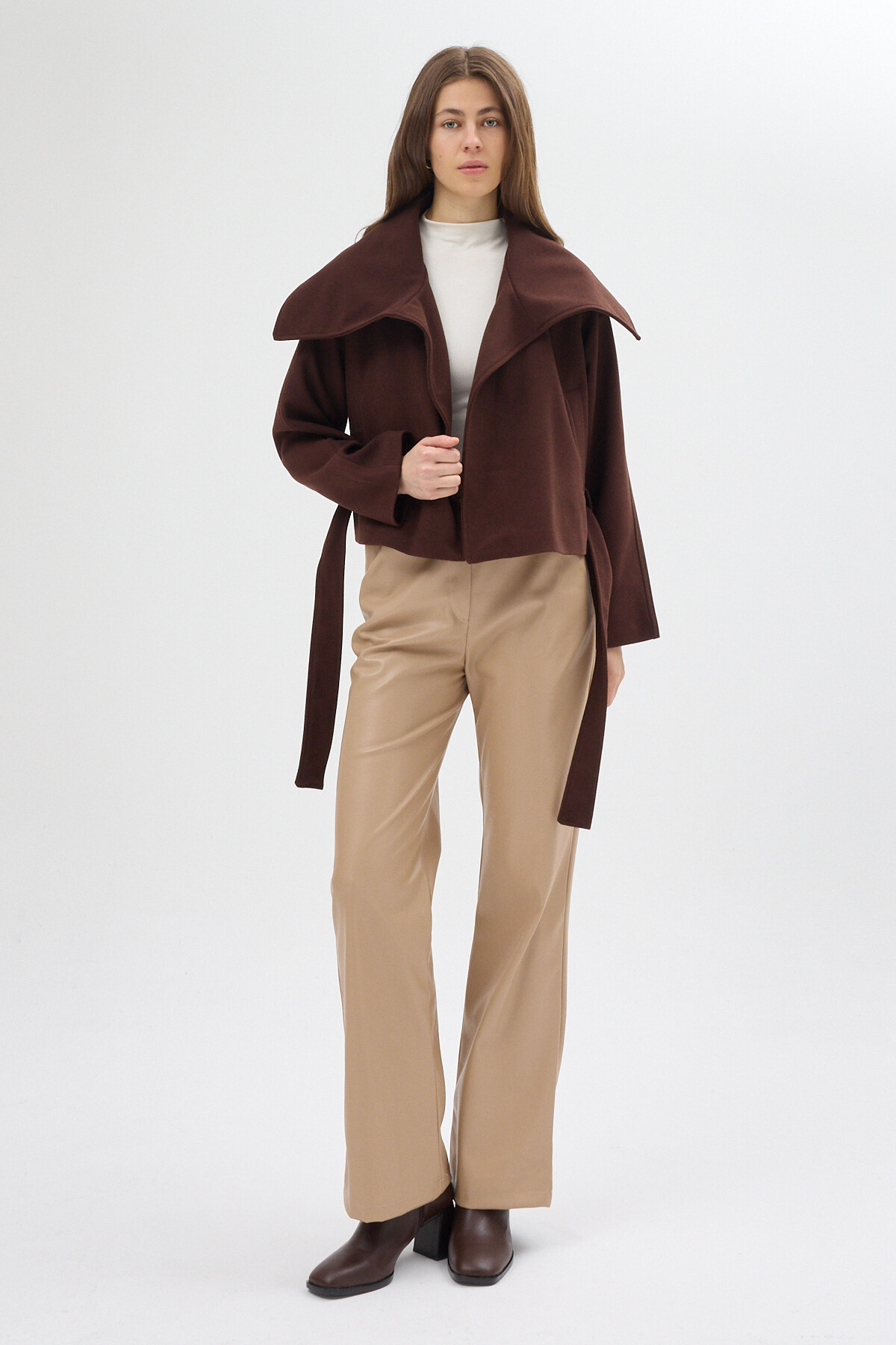 Acı Kahve Geniş Dökümlü Yaka Kuşaklı Kısa Kadın Kaban 60566 - 7