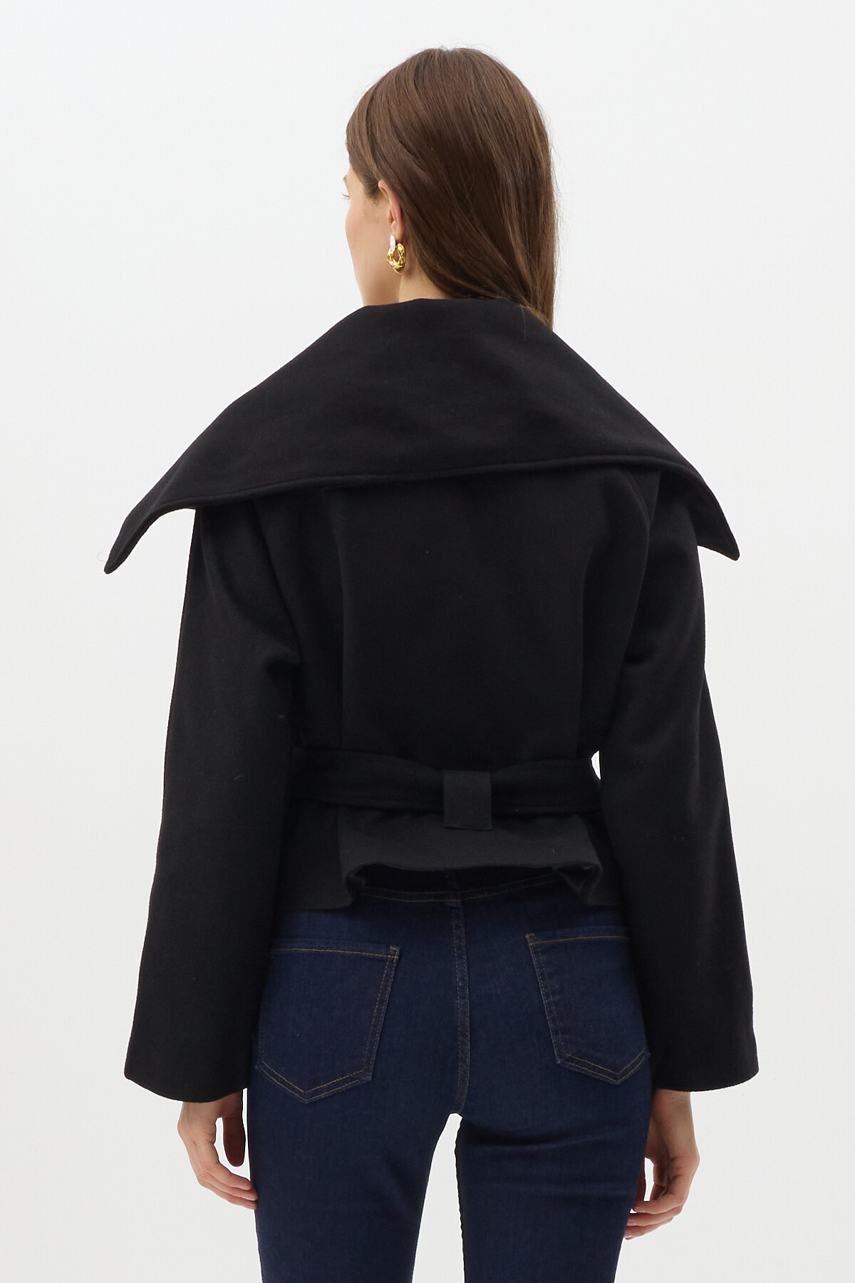 Siyah Geniş Dökümlü Yaka Kuşaklı Kısa Kadın Kaban 60566 - 5