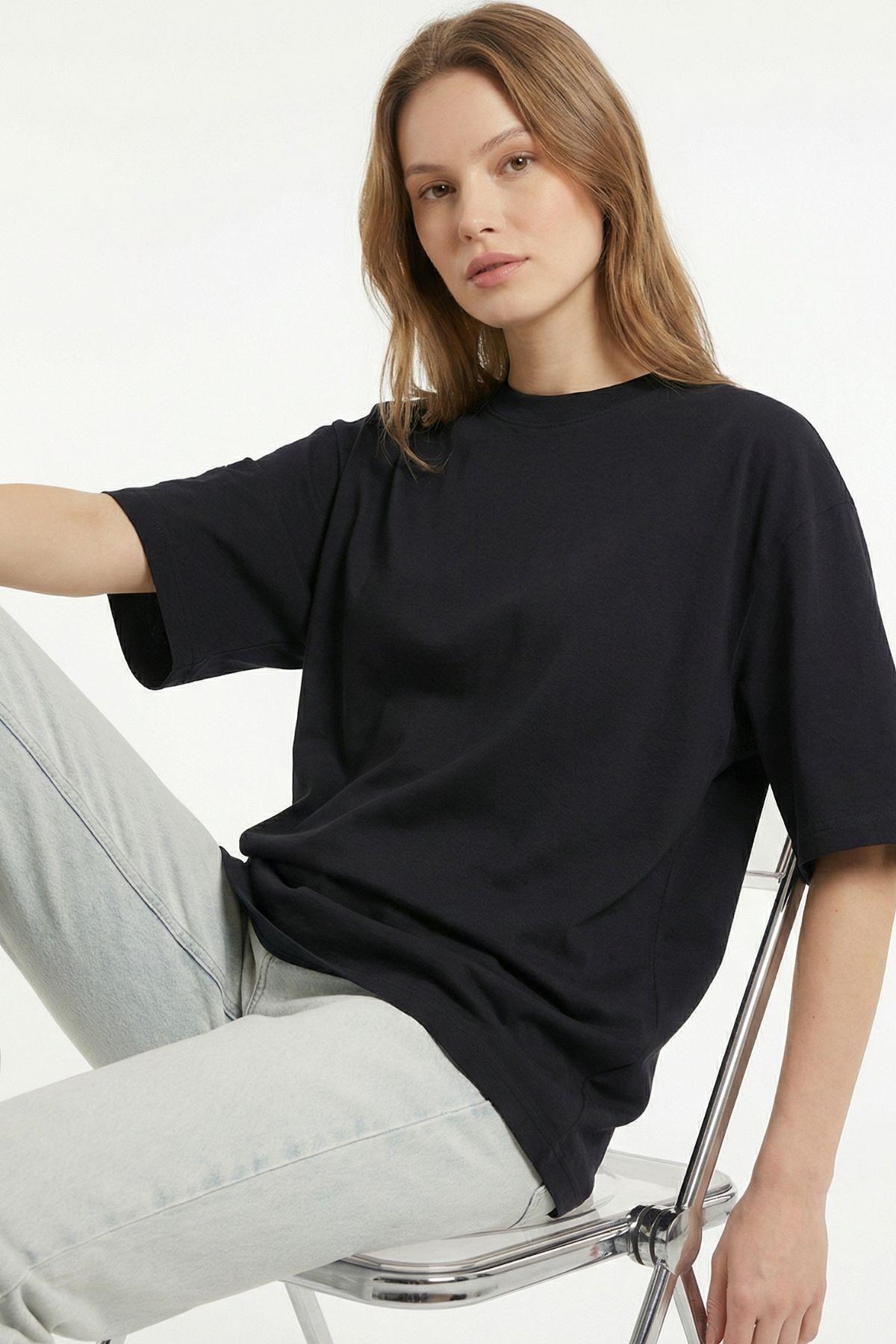 Siyah Bisiklet Yaka Kısa Kol Tişört 6109 - 1