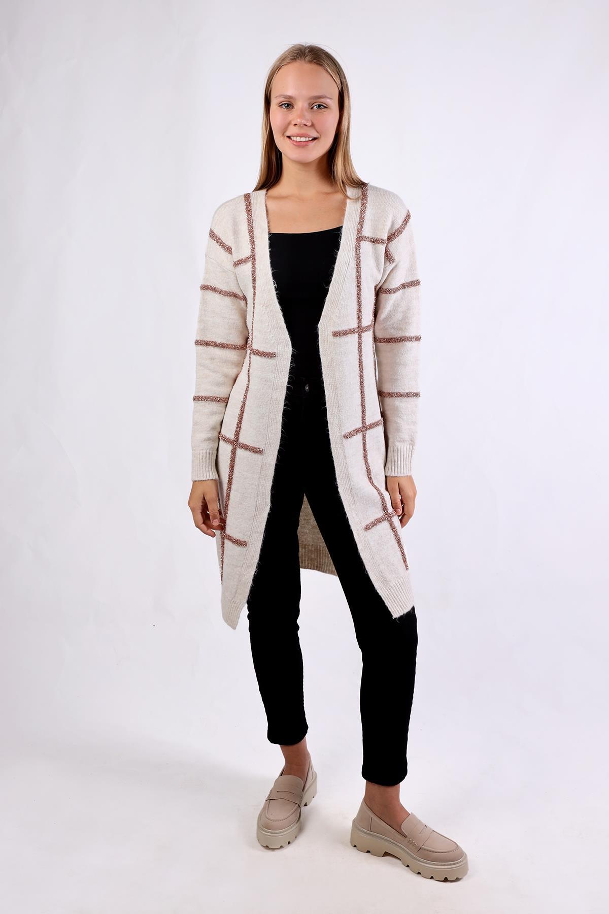 652 Sim Detay Yumoş Hırka Taş 