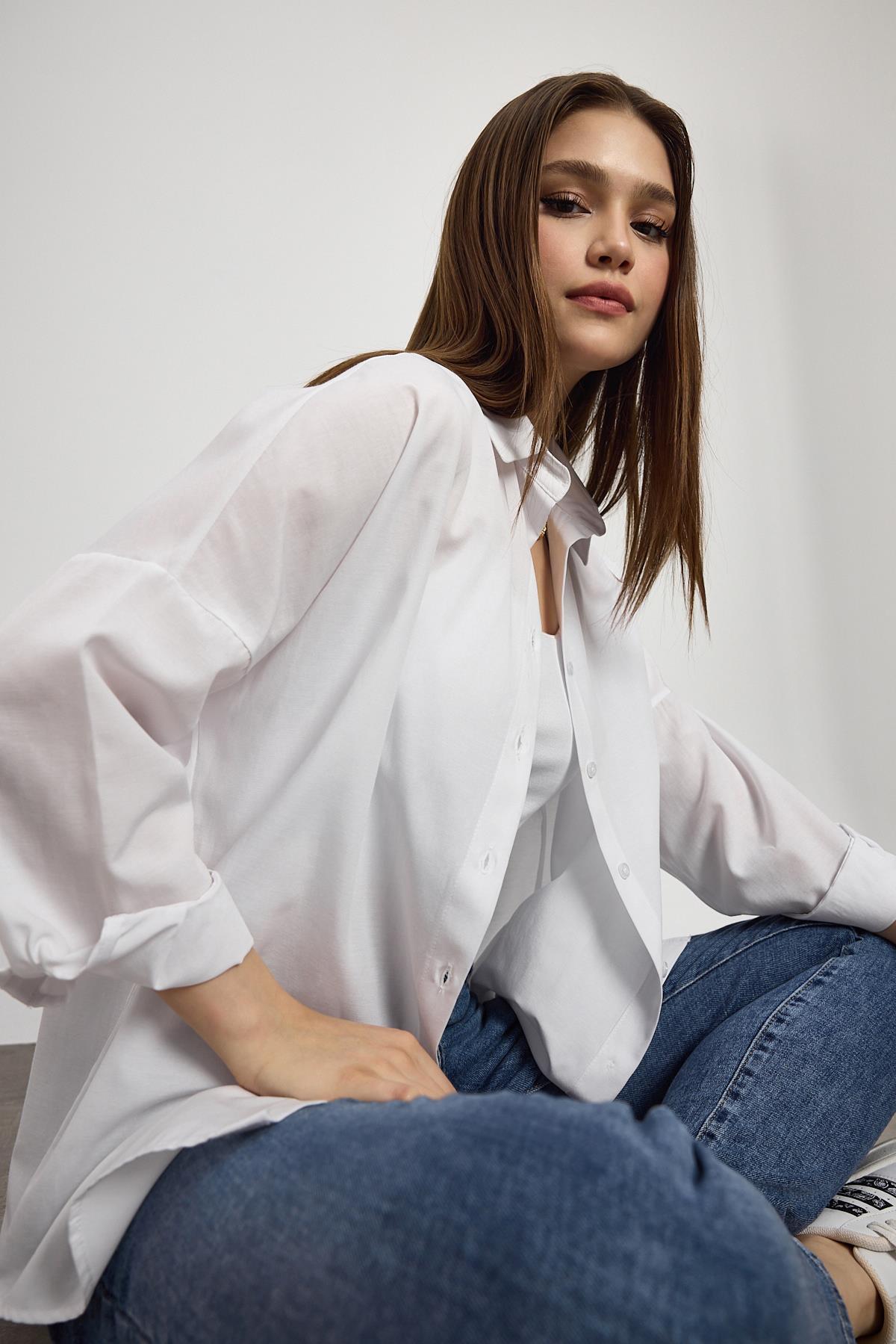 Beyaz Relaxed Fit Rahat Kesim Basic Gömlek - 6621A - 4