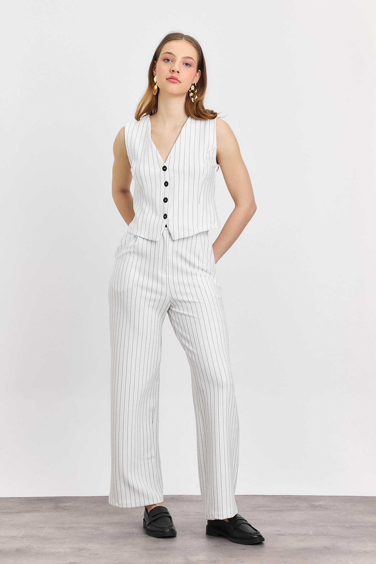 6622A Önü Düğmeli Çizgili Yelek Pantolon Takım Ekru - 2