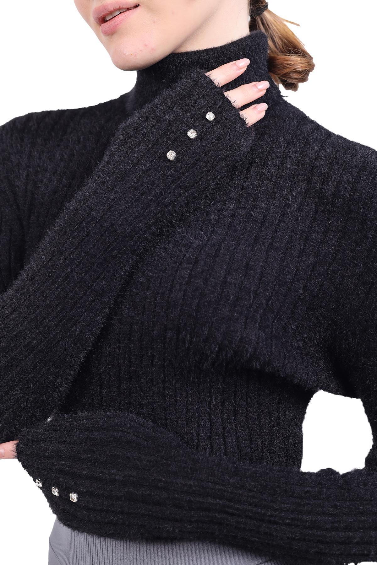 Siyah Boğazlı Kol Taş Detay Yumoş Kazak 6627 - 4