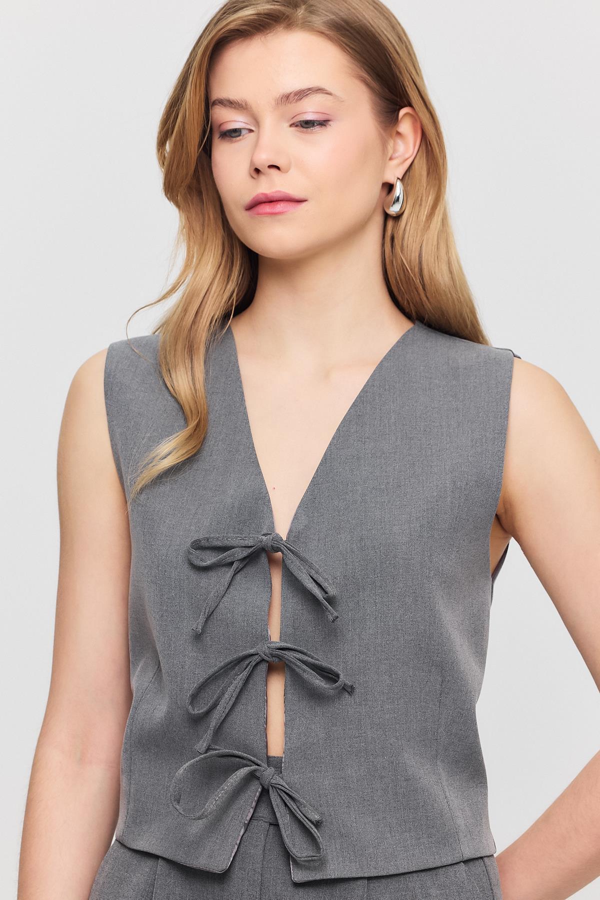 6645 Bağcıklı Sıfır Kol Yelek Gri - 4