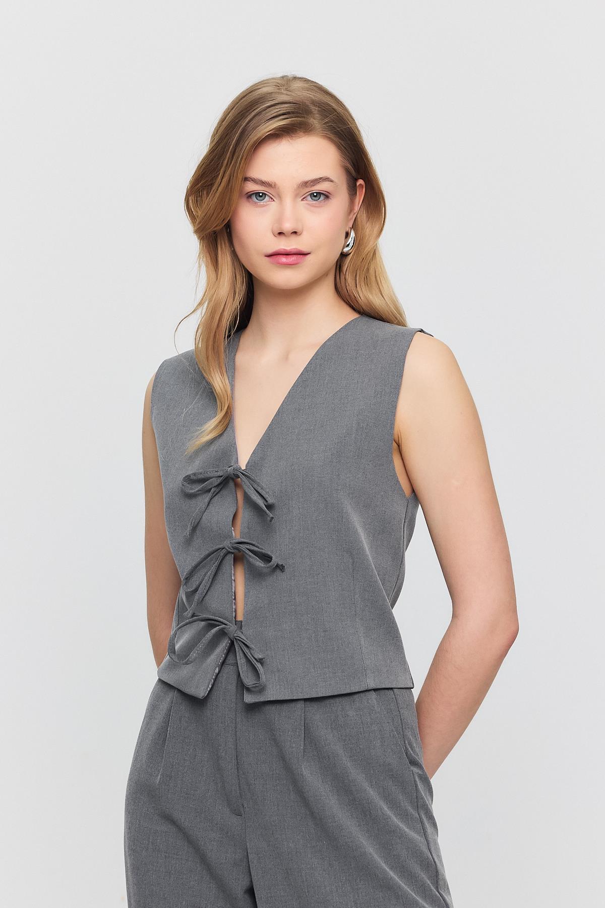 Gri Bağcıklı Sıfır Kol Yelek 6645 - 7