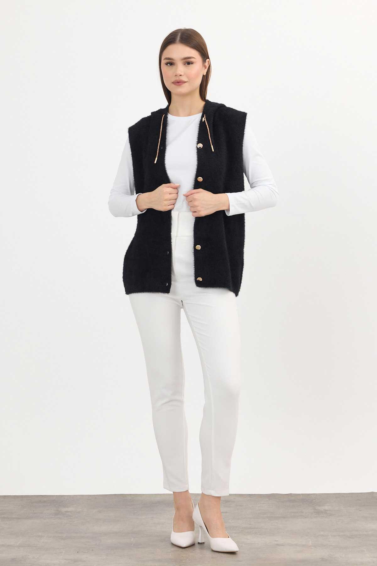 Siyah Kapüşonlu Yumoş Yelek 6681 - 2