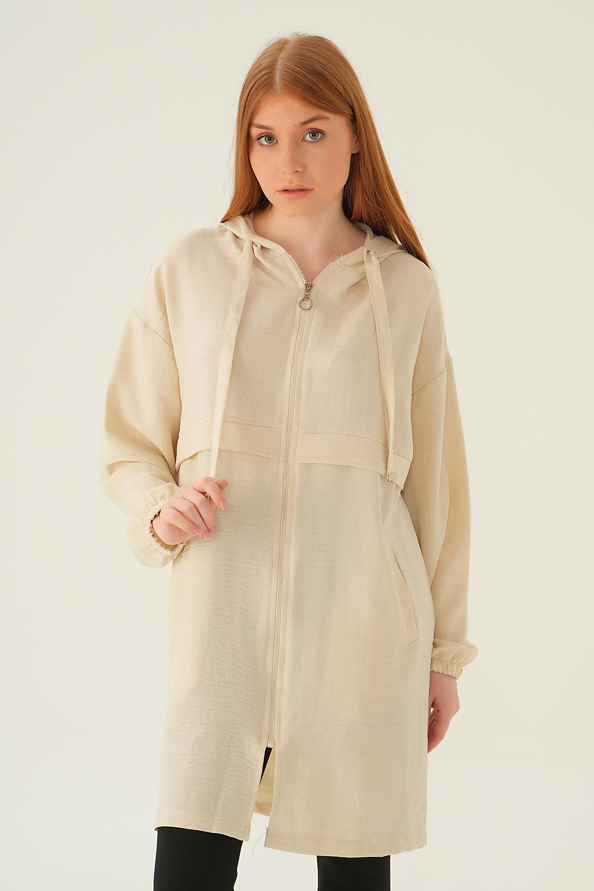 Bej Kapüşonlu Kısa Kap 6686-1 