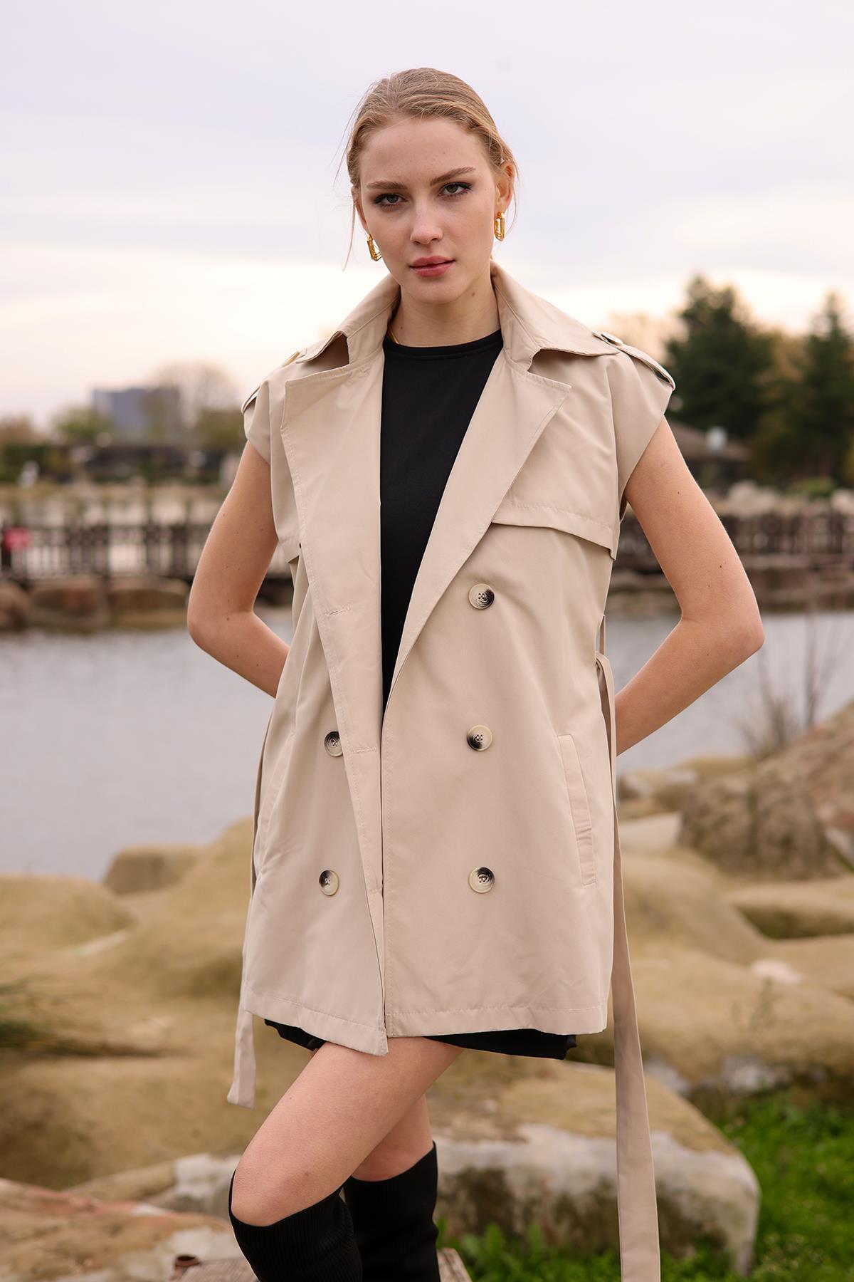 6728A Parça Detay Düğmeli Yelek Bej - 6