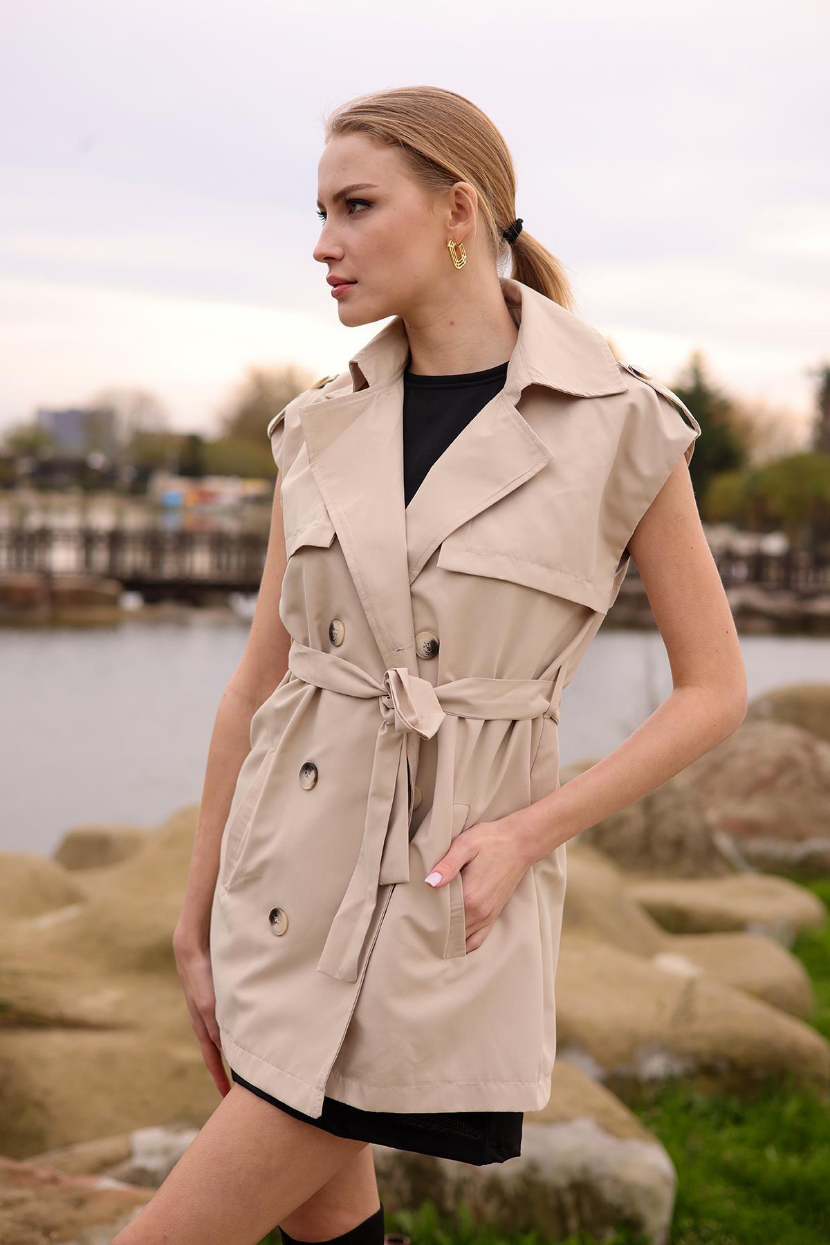 Bej Parça Detay Düğmeli Yelek 6728A - 4