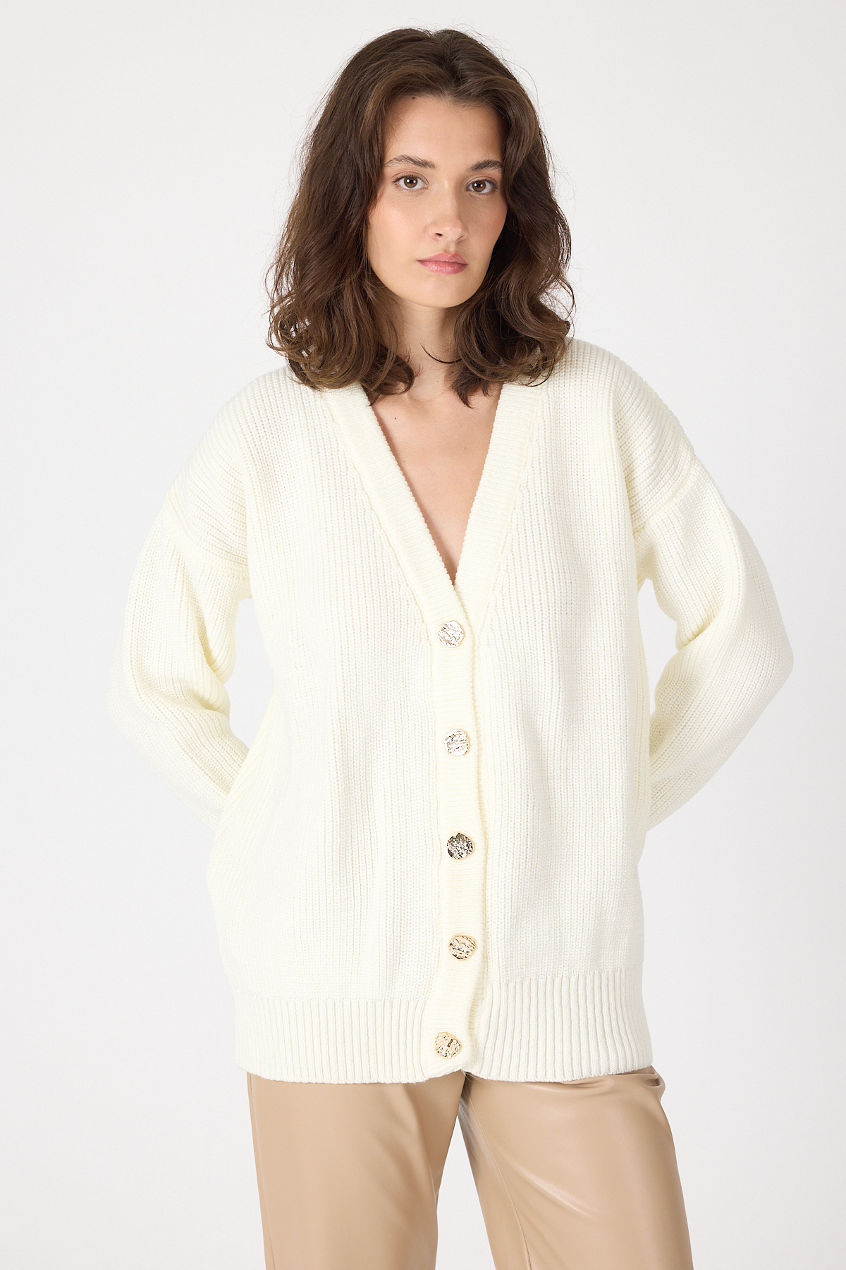 Kemik V Yaka Düğmeli Örme Kadın Hırka 6765 - RAYS