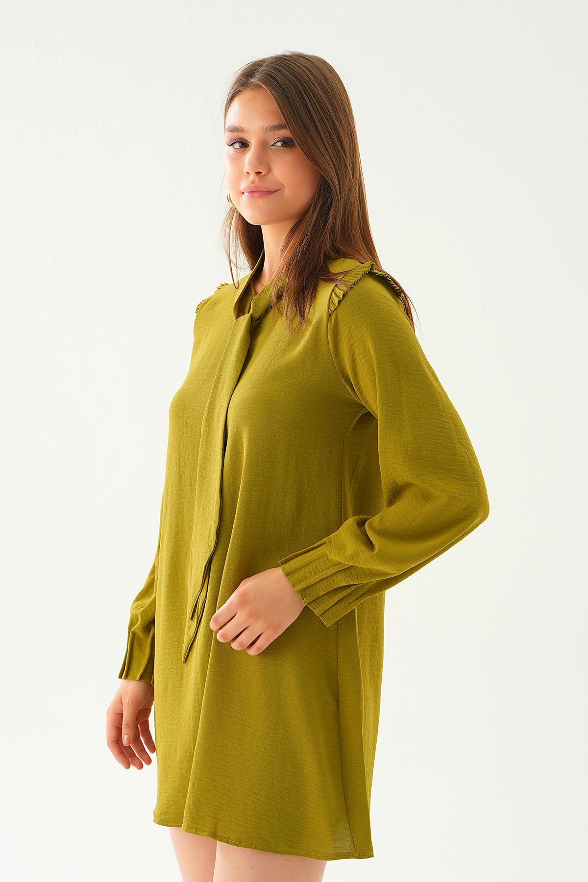 6796A Omuz Fırfırlı Fiyonklu Tunik Yağ Yeşili - 4