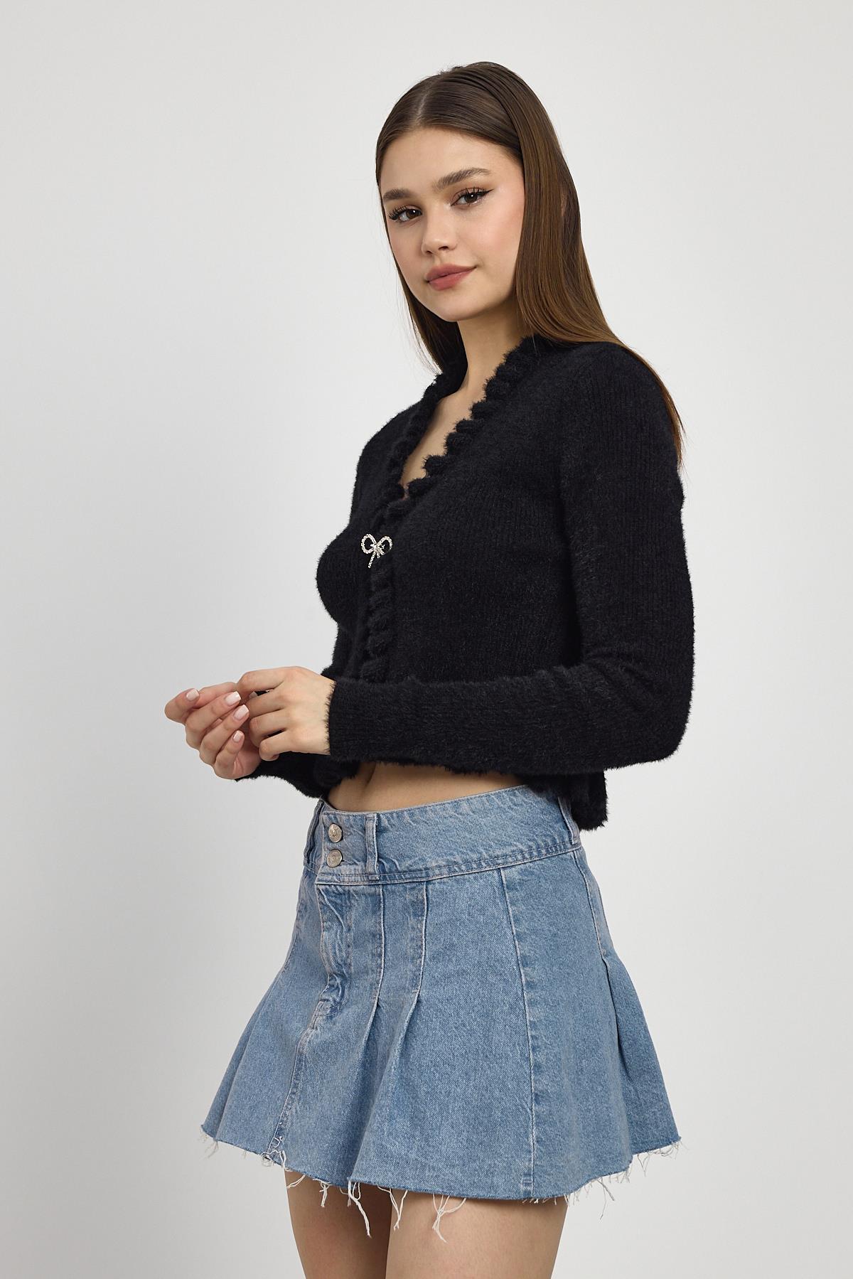 6801 Etek Fırfır Detay Kısa Hırka Siyah - 6