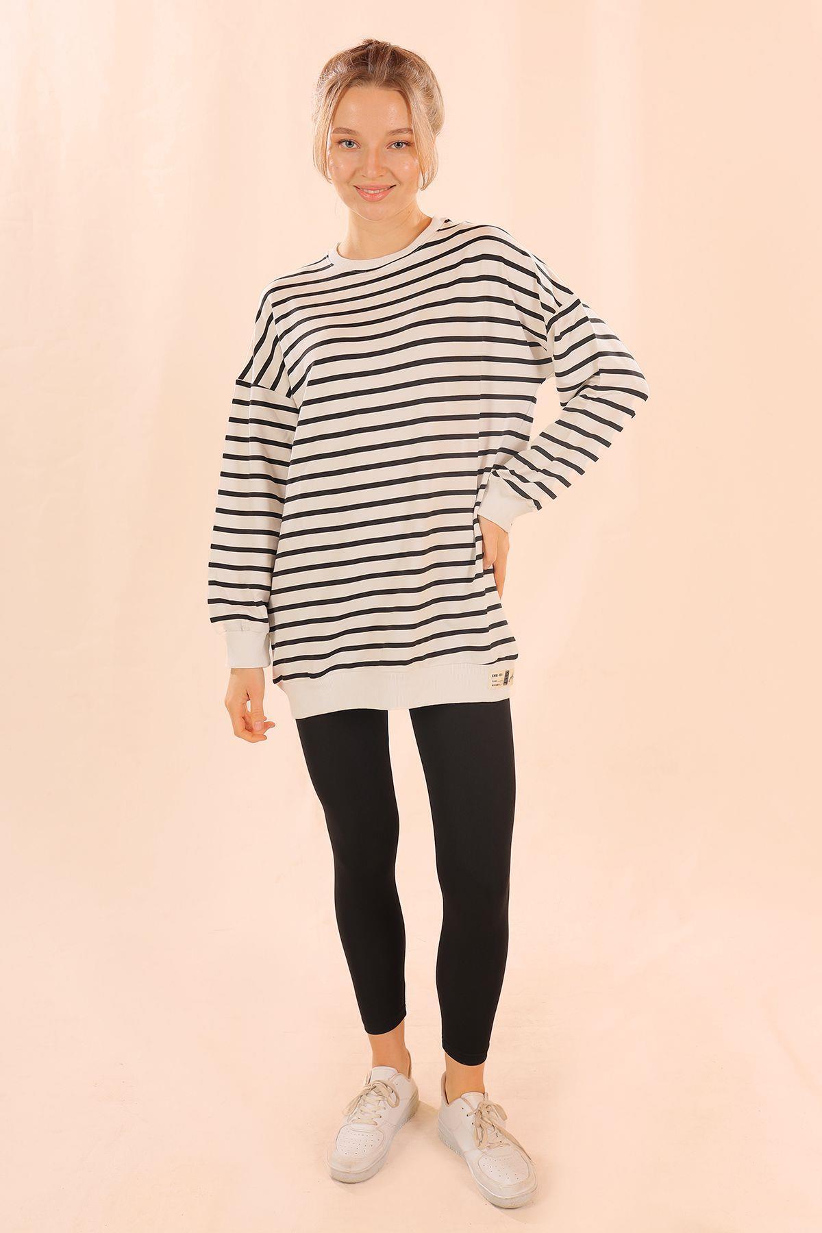 Siyah Bisiklet Yaka Çizgili Sweat 6859 - 6