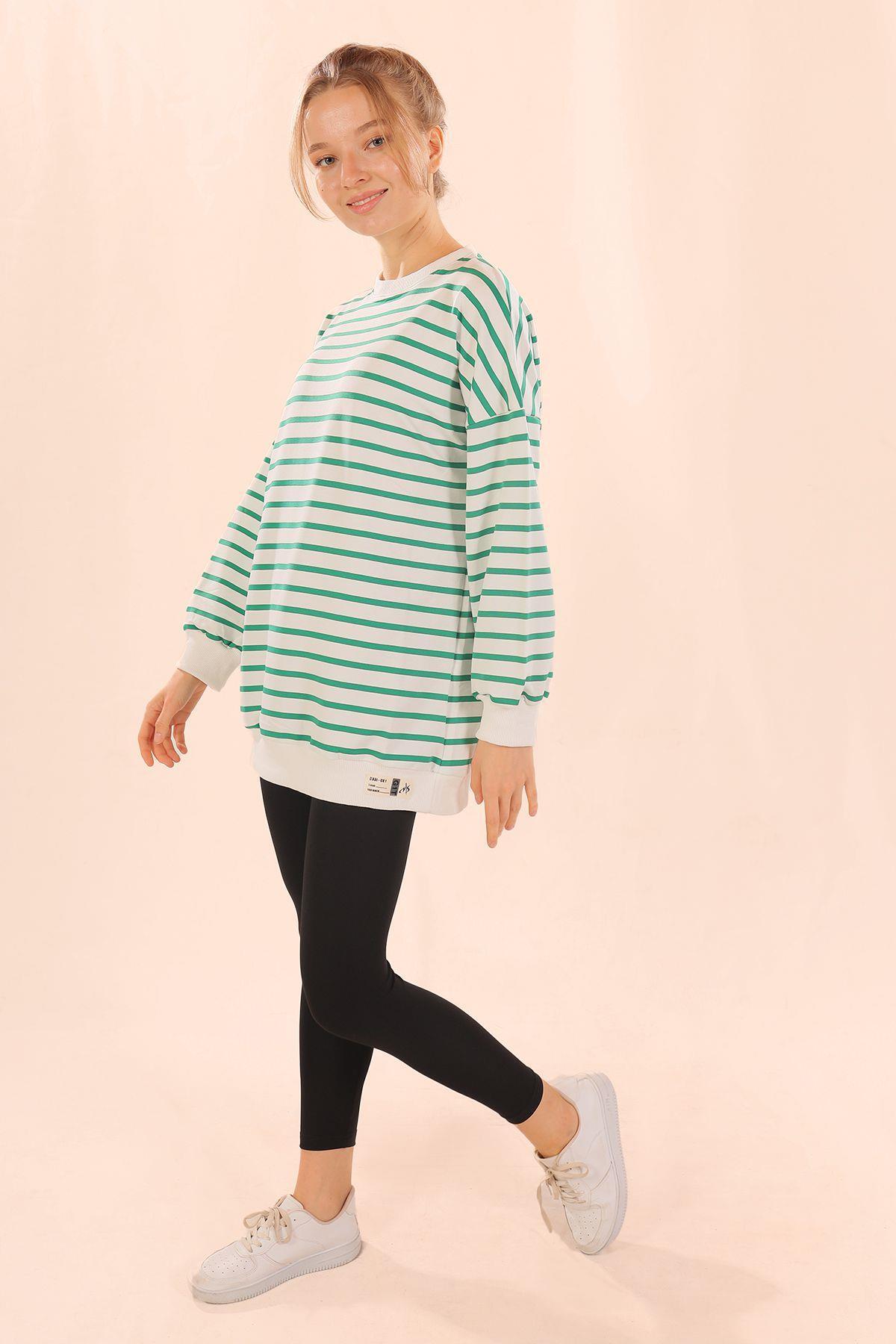 Yeşil Bisiklet Yaka Çizgili Sweat 6859 - 8