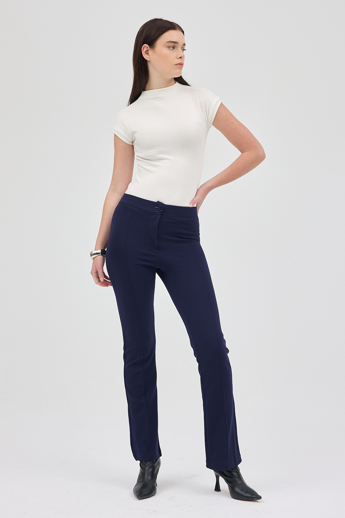 Laci Straight/Düz Kesim Yüksek Bel Nervür Dikişli Örme Pantolon TCR-6873A 