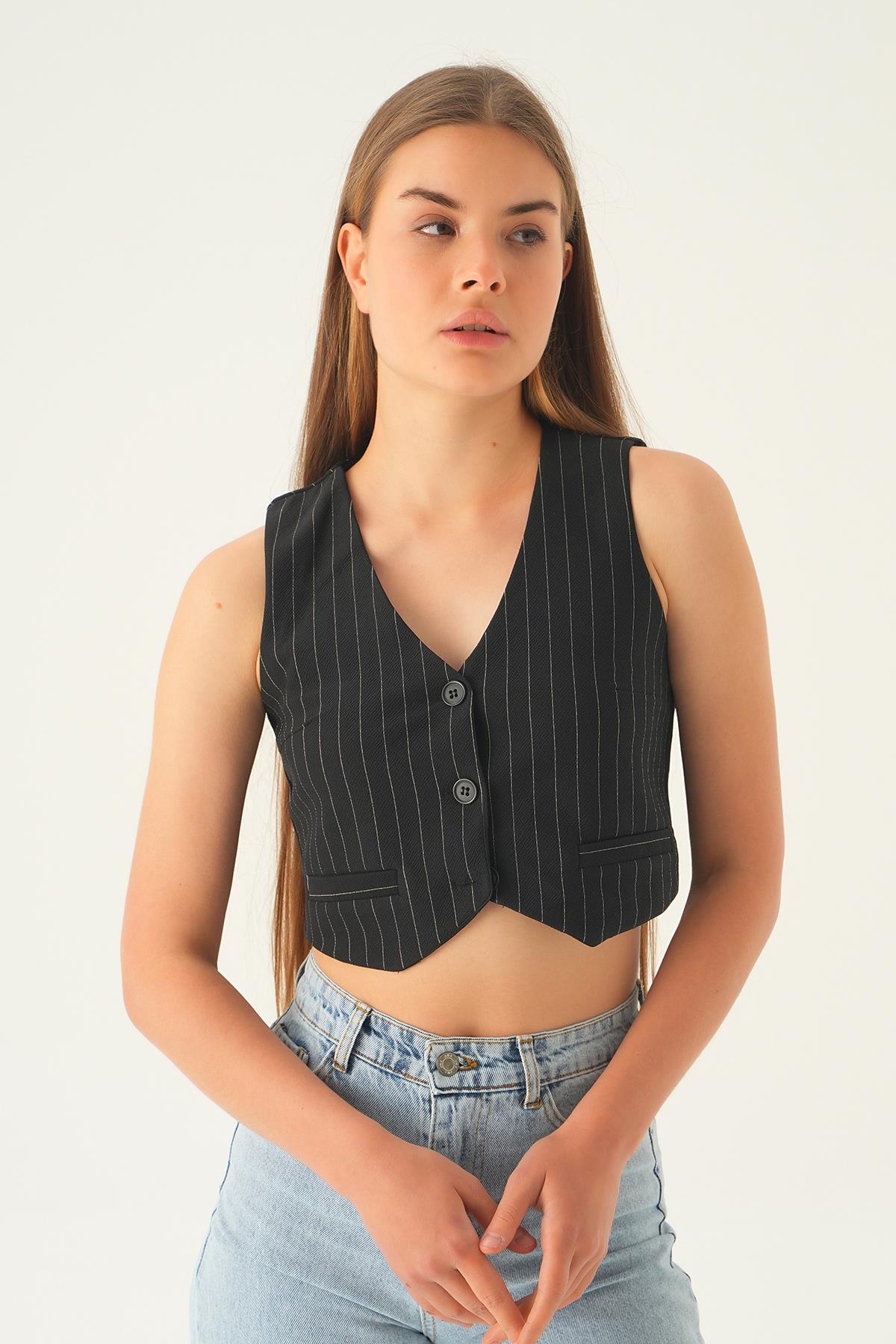 6879A Düğme Detay Çizgili Yelek Siyah - RAYS