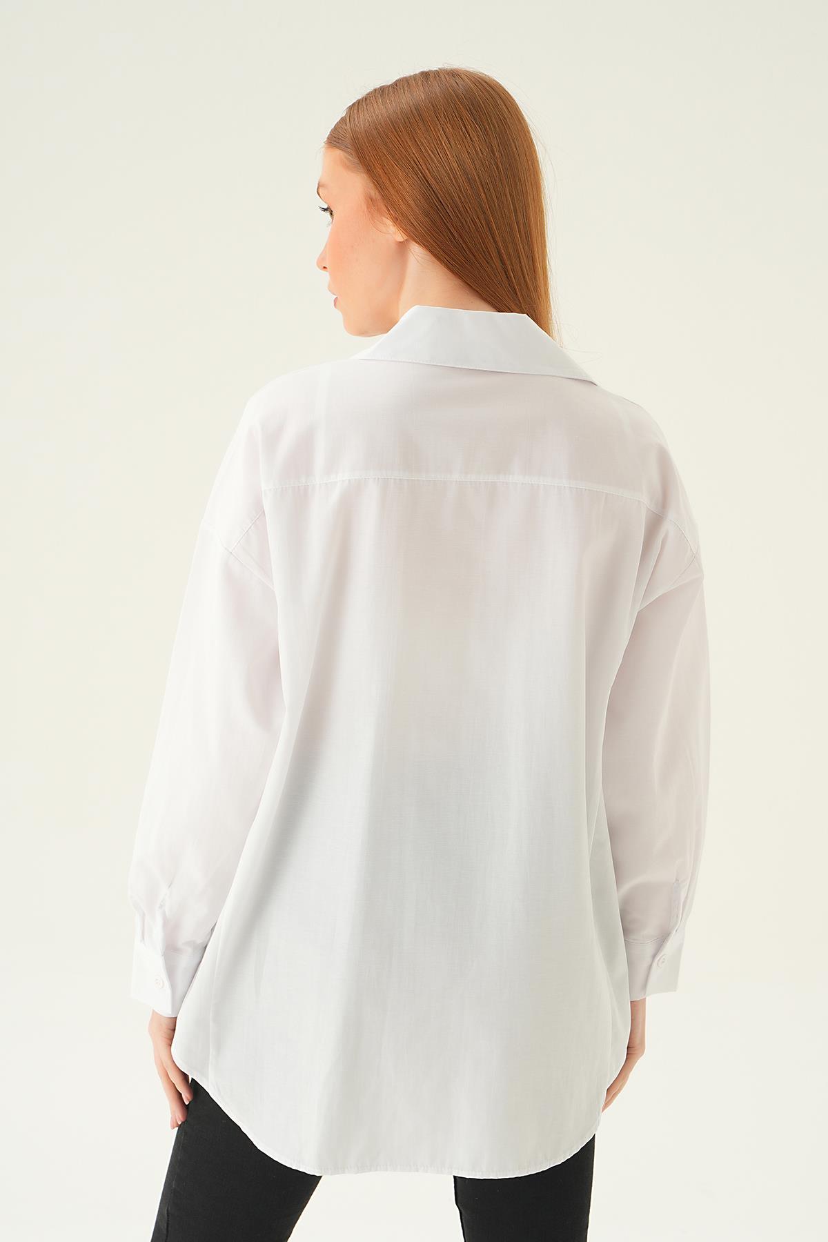 Beyaz Cebi Taşlı Gömlek 6892A - 5