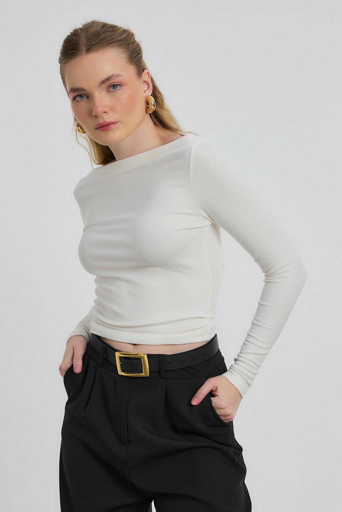 6893 Yanları Büzgülü Bluz Ekru - 6