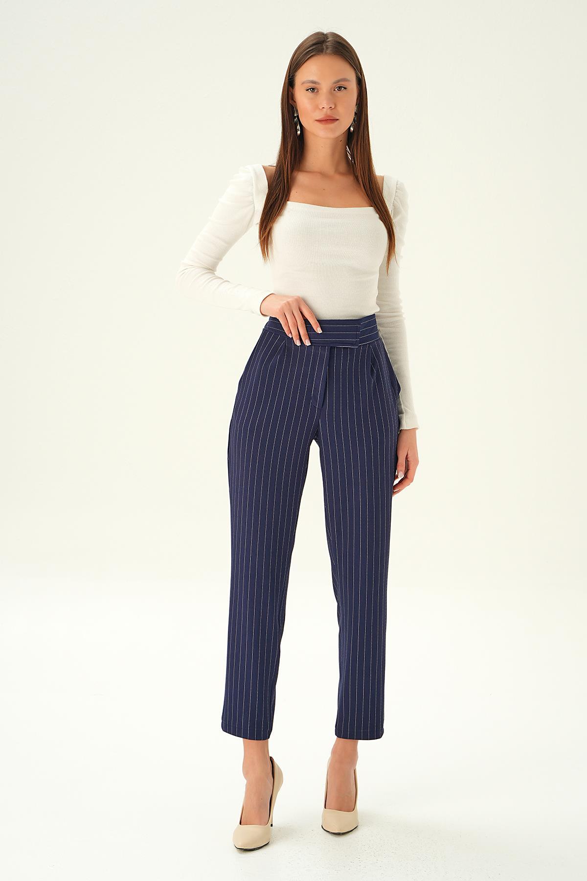 6919A Cırtlı Pile Detay Pantolon - 2