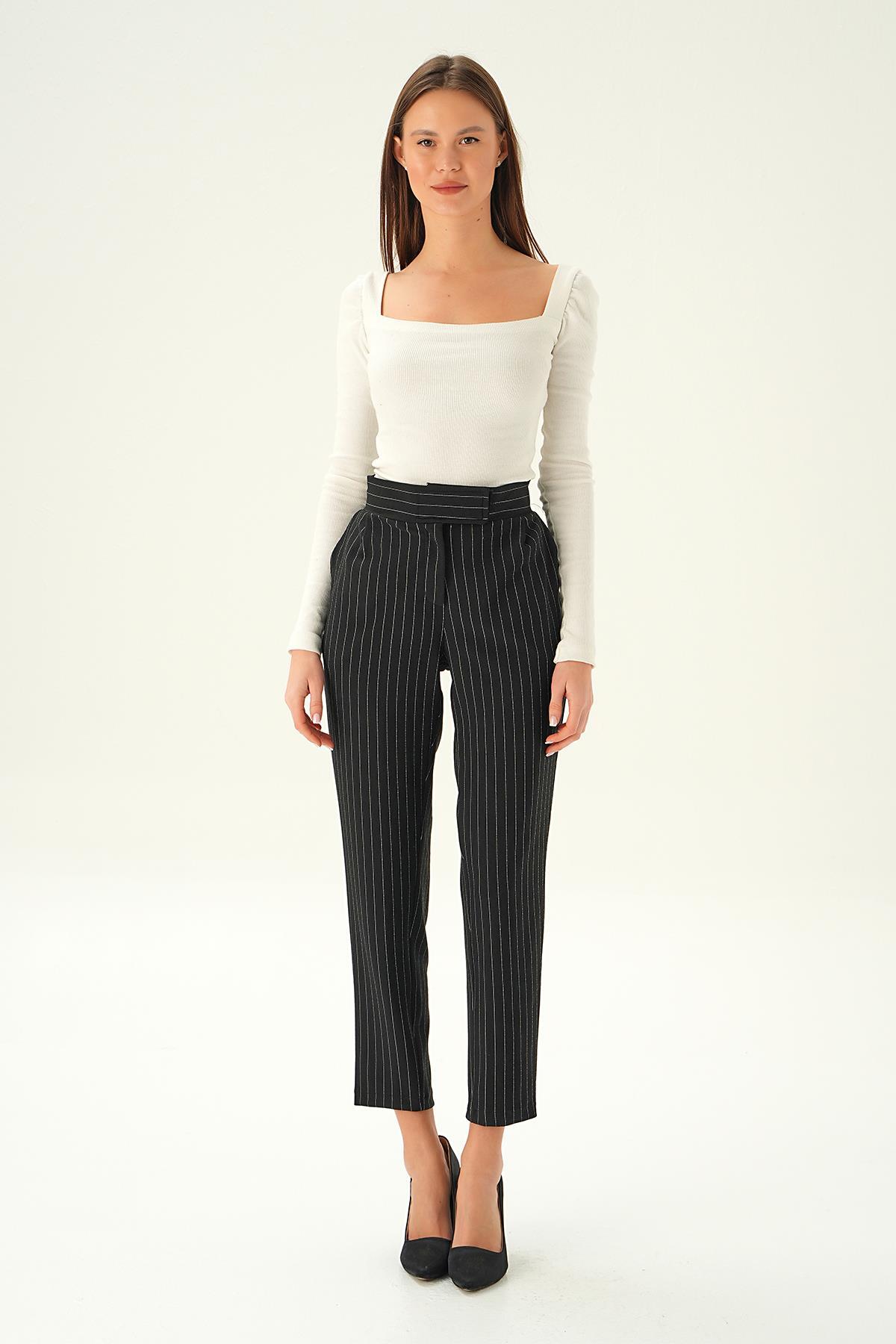 Siyah Cırtlı Pile Detay Pantolon 6919A - 6